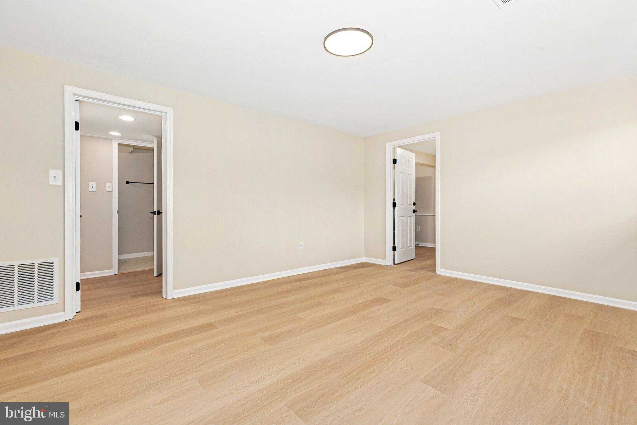 13530 Vandalia Dr photo 38