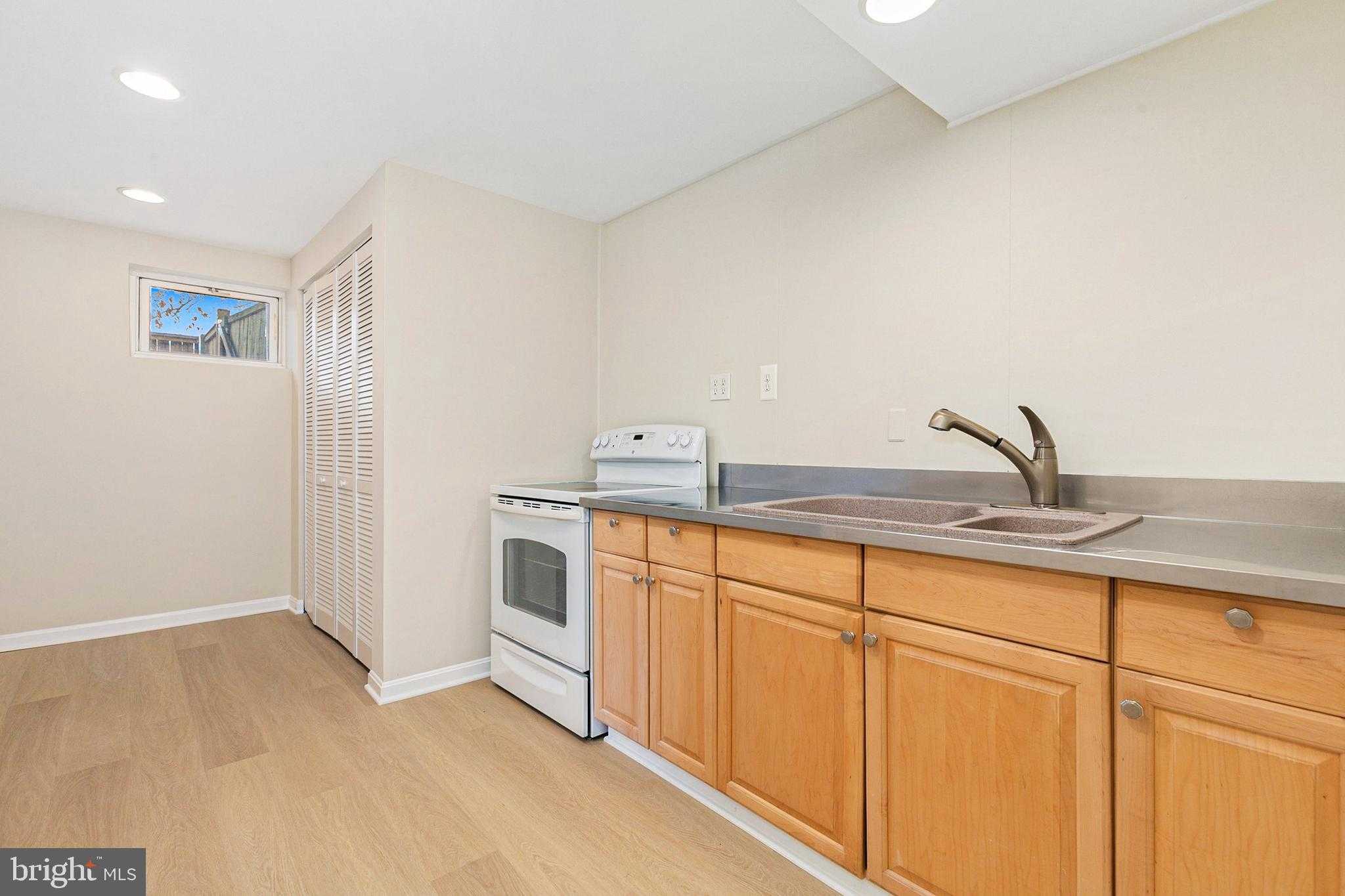 13530 Vandalia Dr photo 43