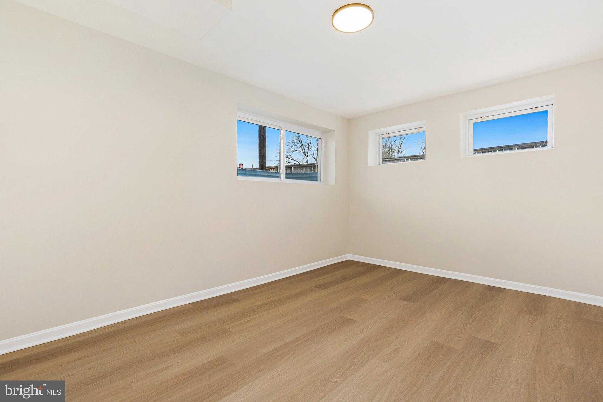 13530 Vandalia Dr photo 48