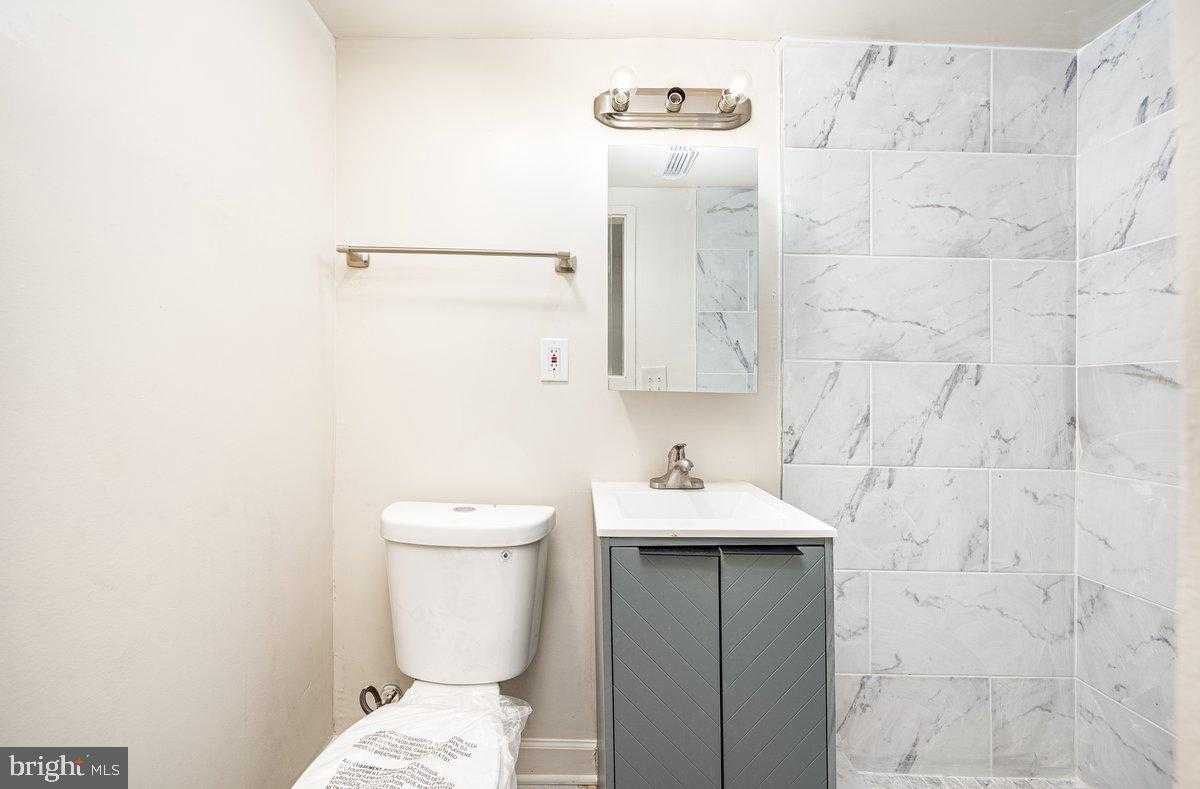 5409 Park Heights Ave photo 32