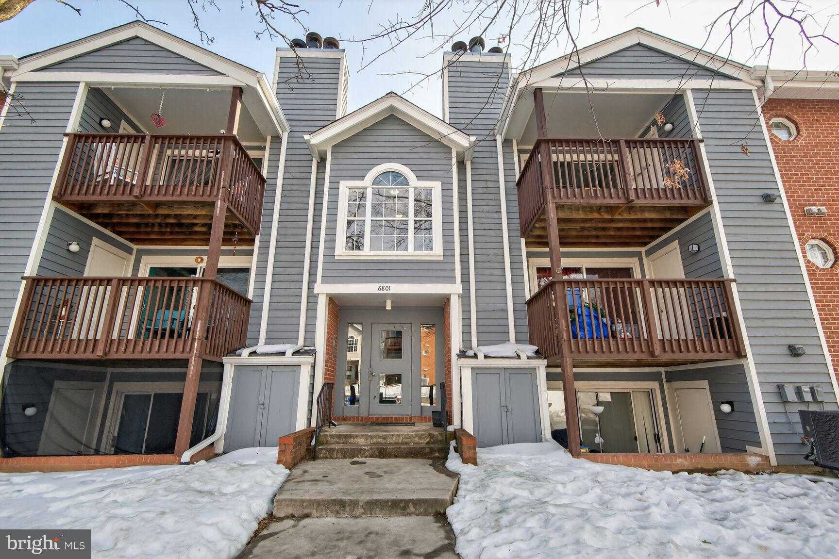 6801 White Water Way Unit 301 photo 2