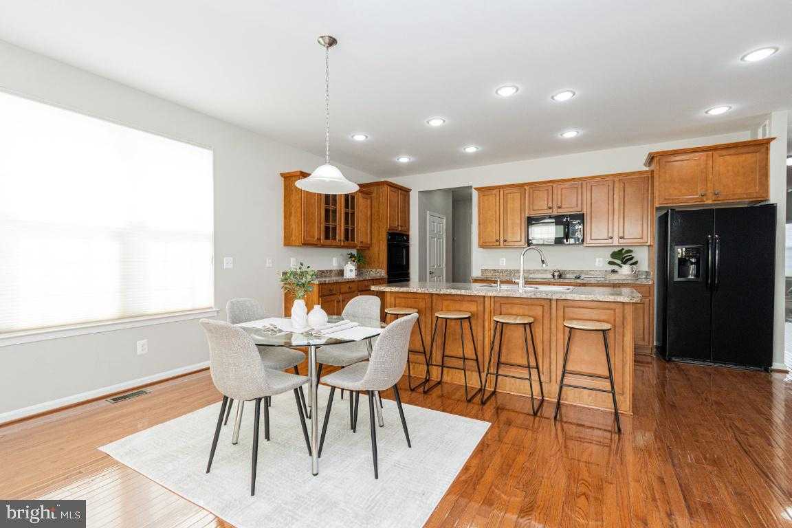 16 Dabney CT photo 7