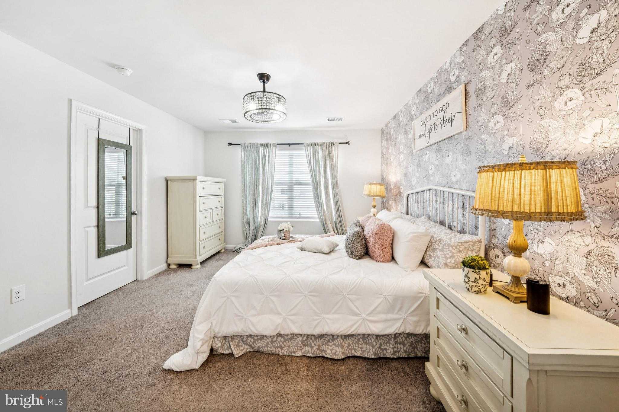 17912 Meriwether Lewis St photo 20