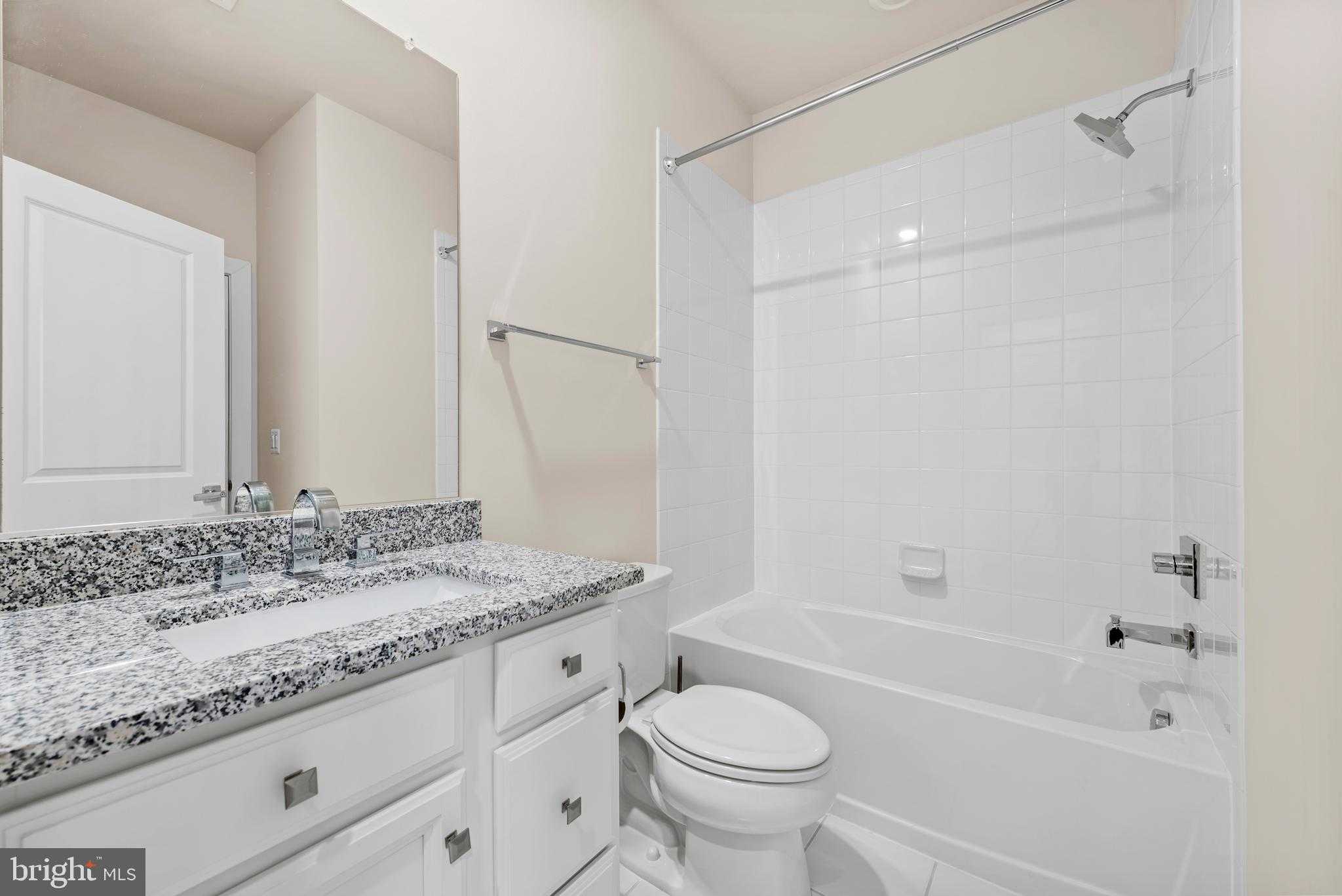 13039 Hattontown Sq photo 10