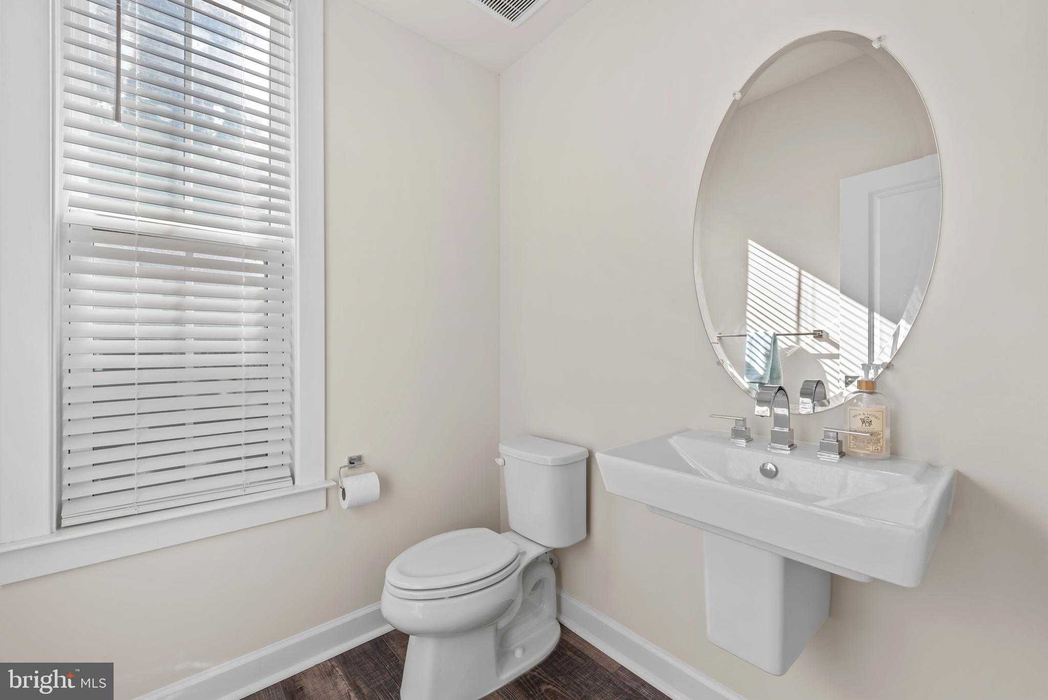 13039 Hattontown Sq photo 30