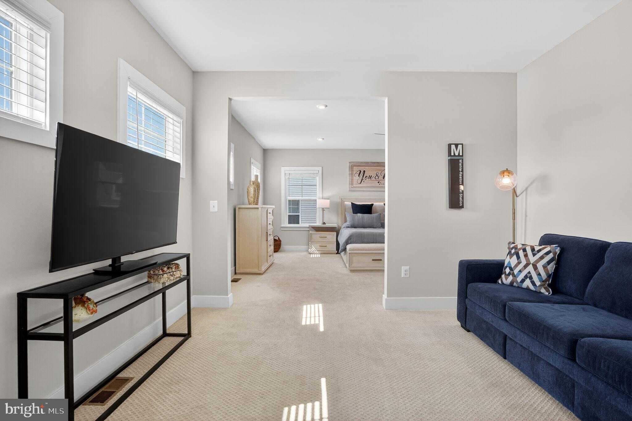 923 Warlander Dr SW photo 32