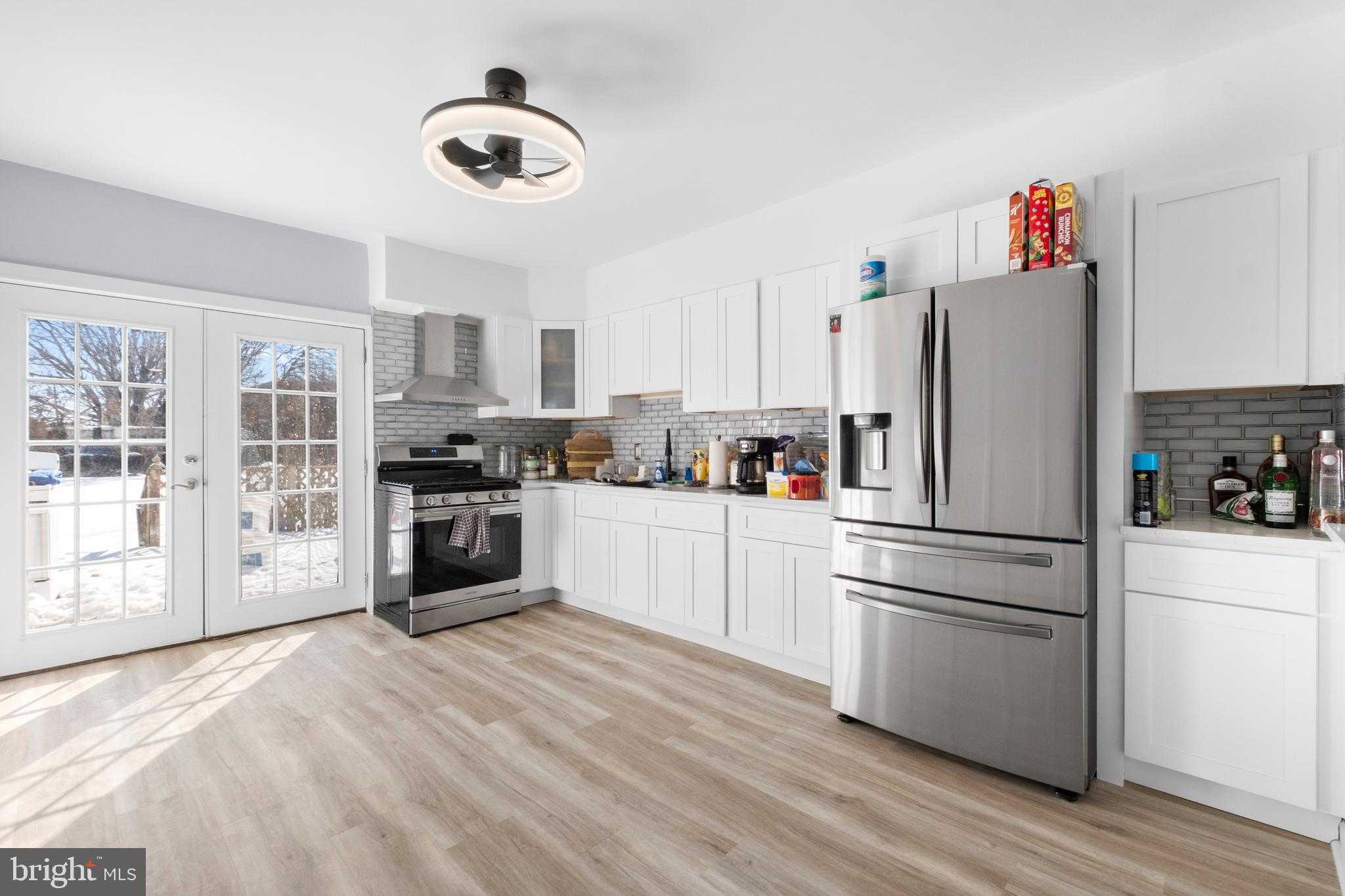 5707 Erdrick St photo 10