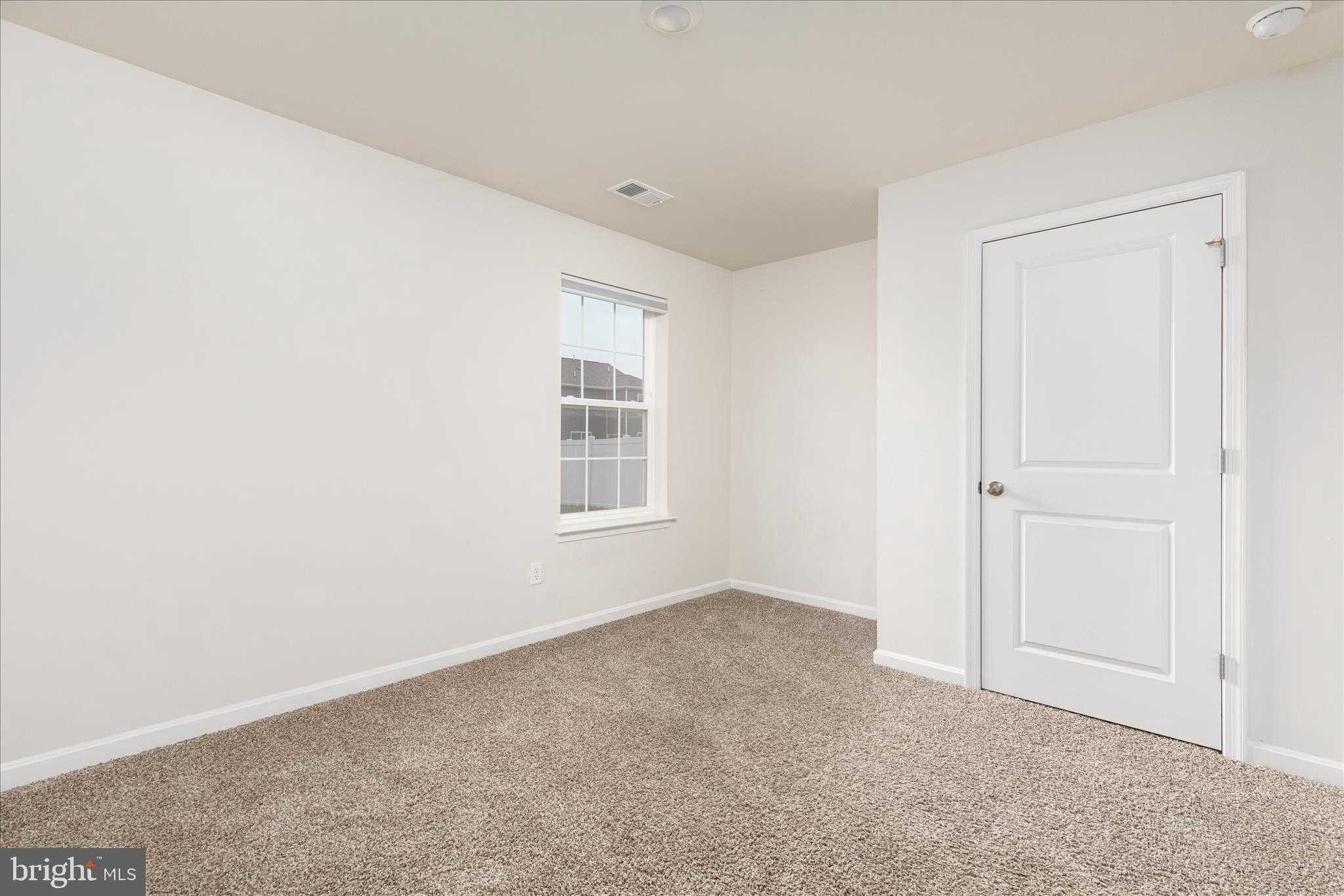 109 Avery Dr photo 13