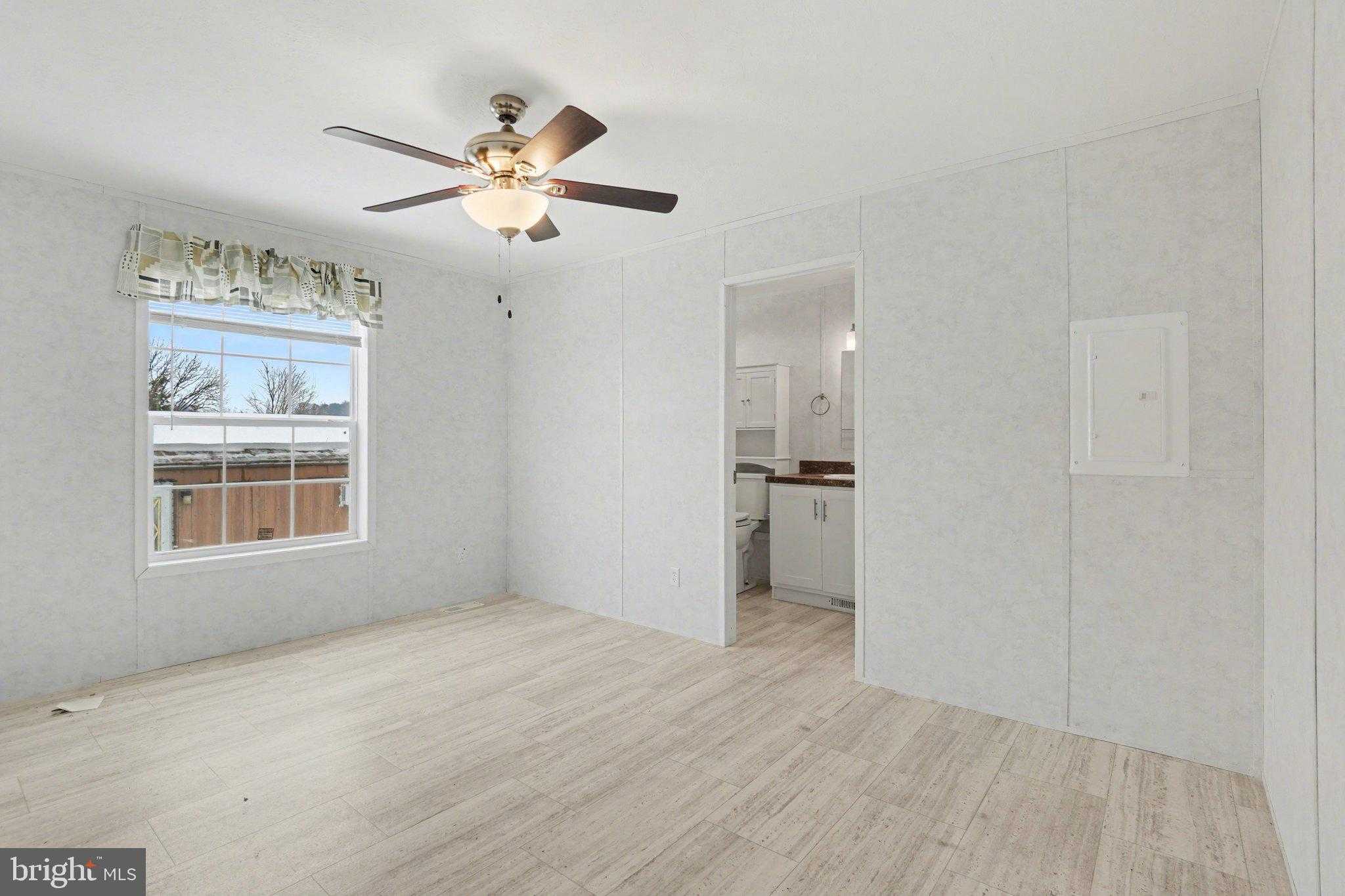 7 Lebanon Valley Ct photo 9