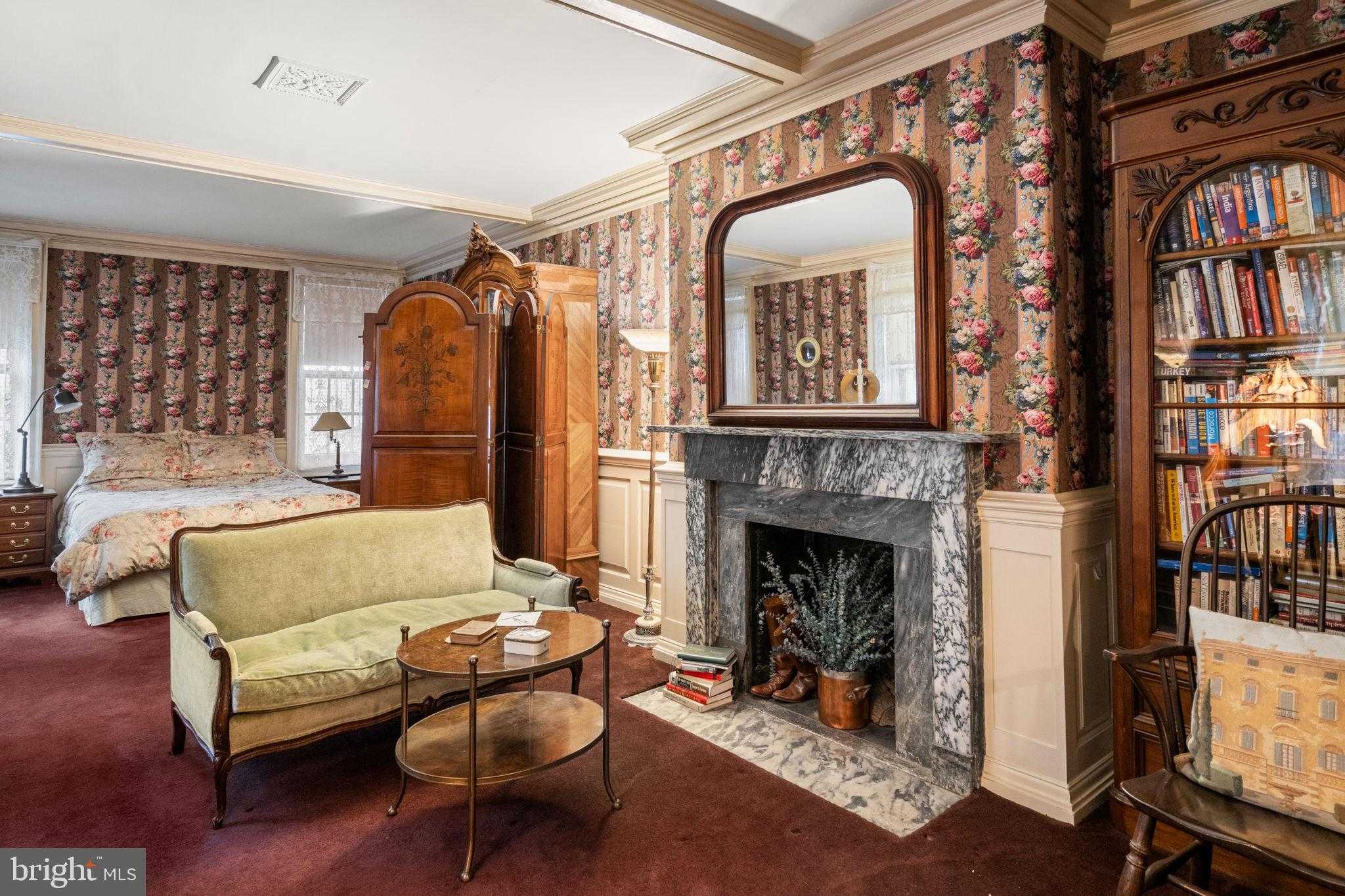 1017 Clinton St photo 22