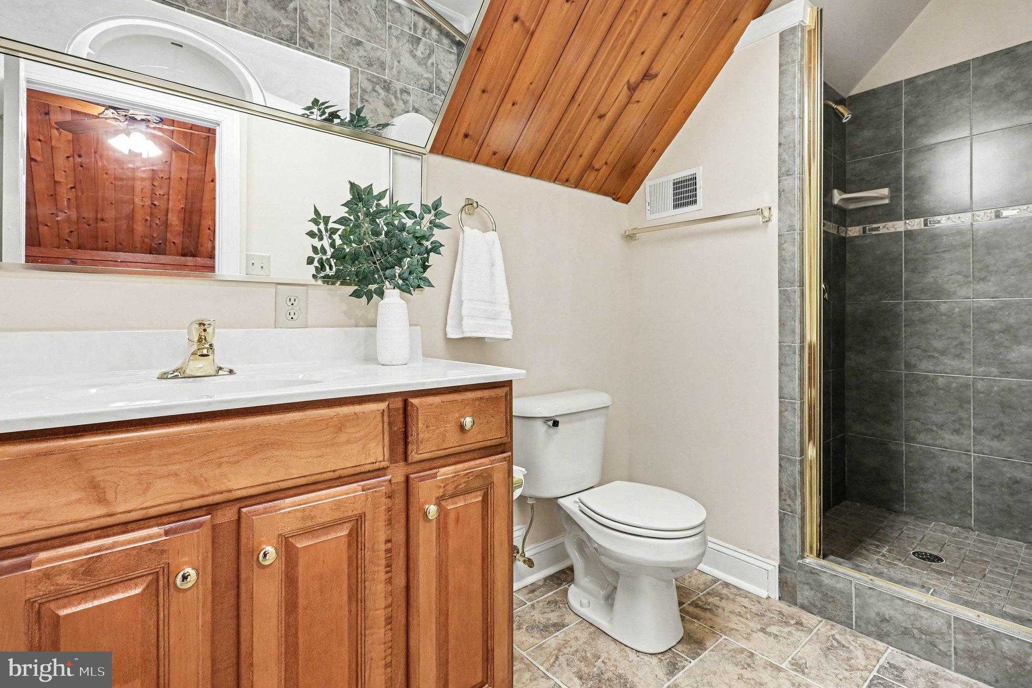 10221 Helena Ter photo 19