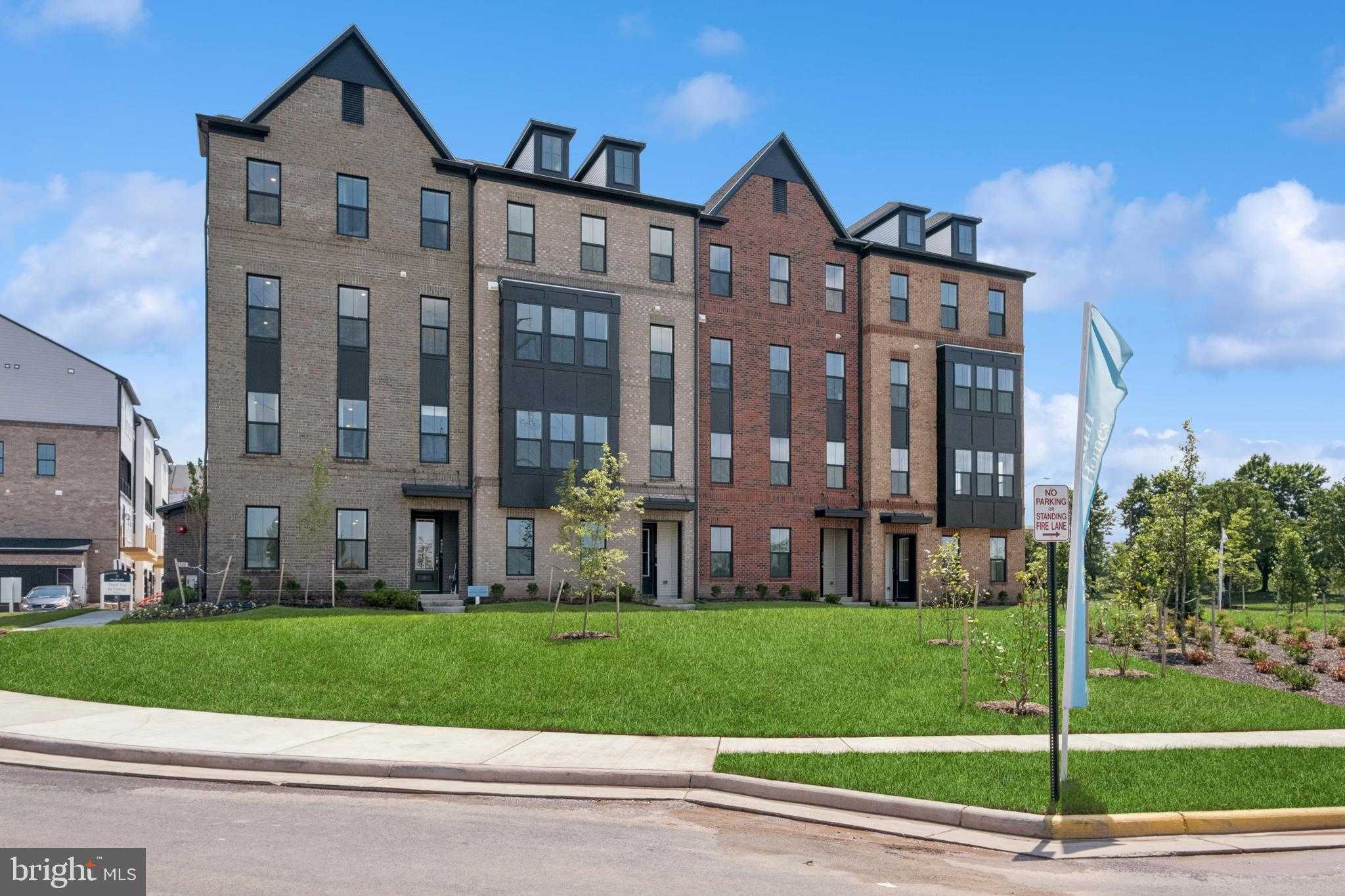 14936 Deco Cir photo 2