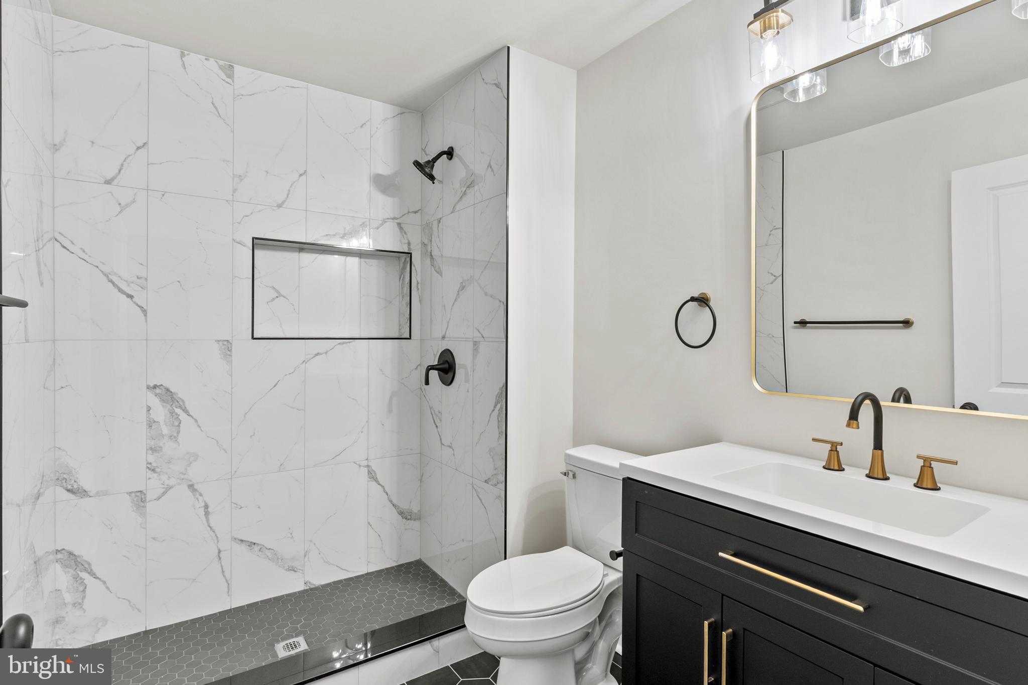 148 Jefferson St photo 16