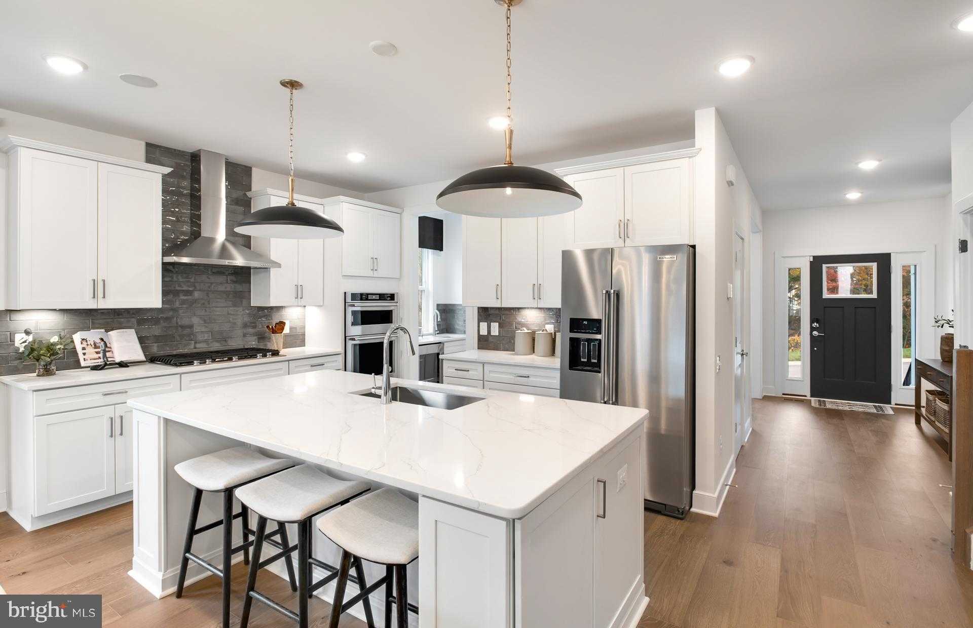 18285 Battlefield Crossing Ln photo 3