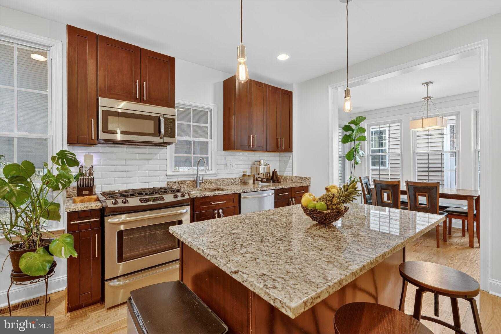 3600 Taylor St photo 2