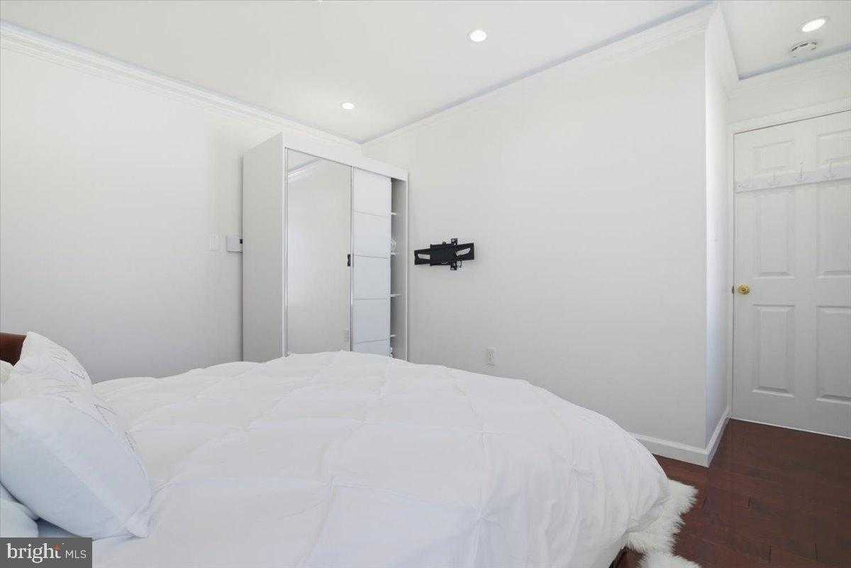 136 Kimberly Dr photo 36