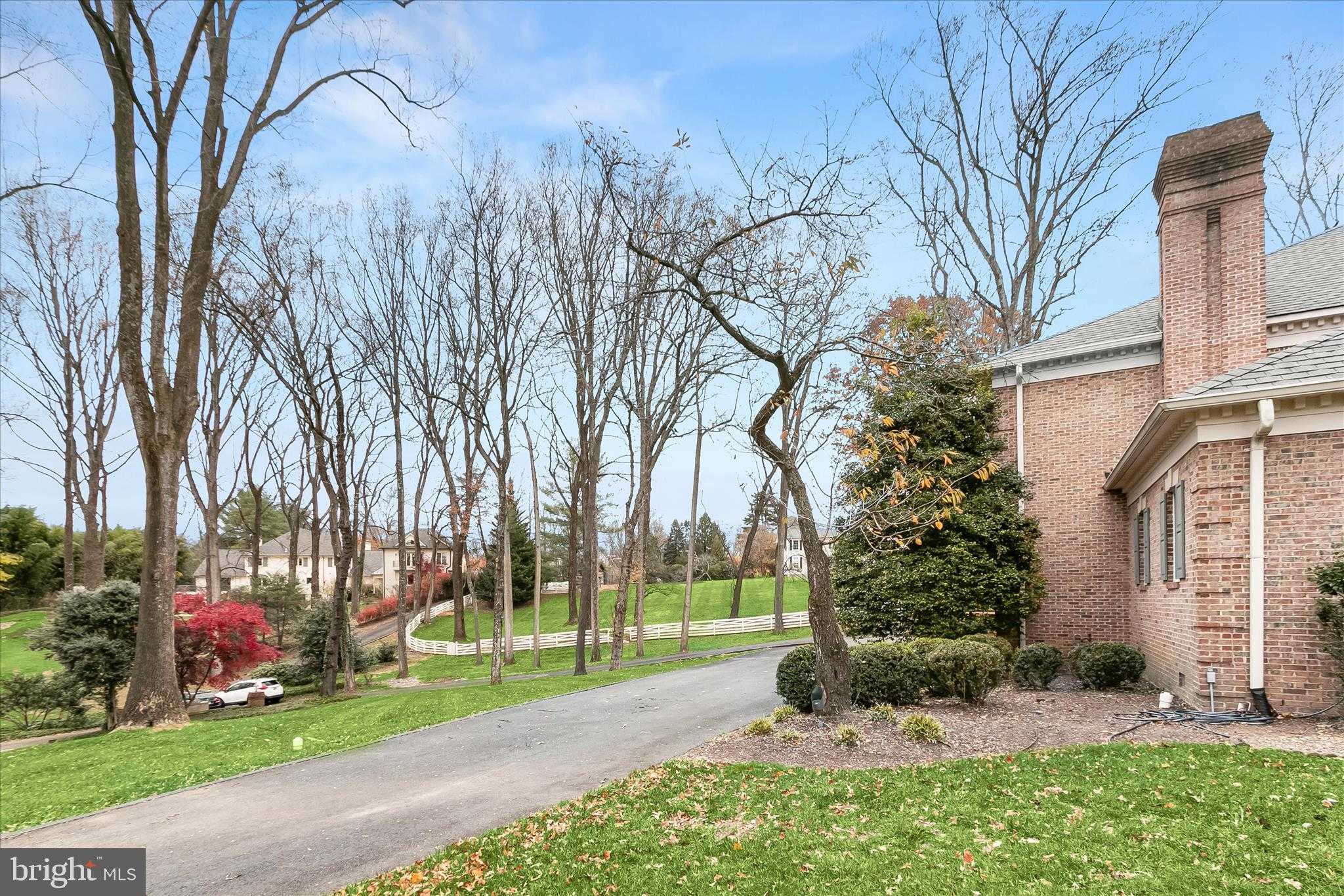 949 Bellview Rd photo 43