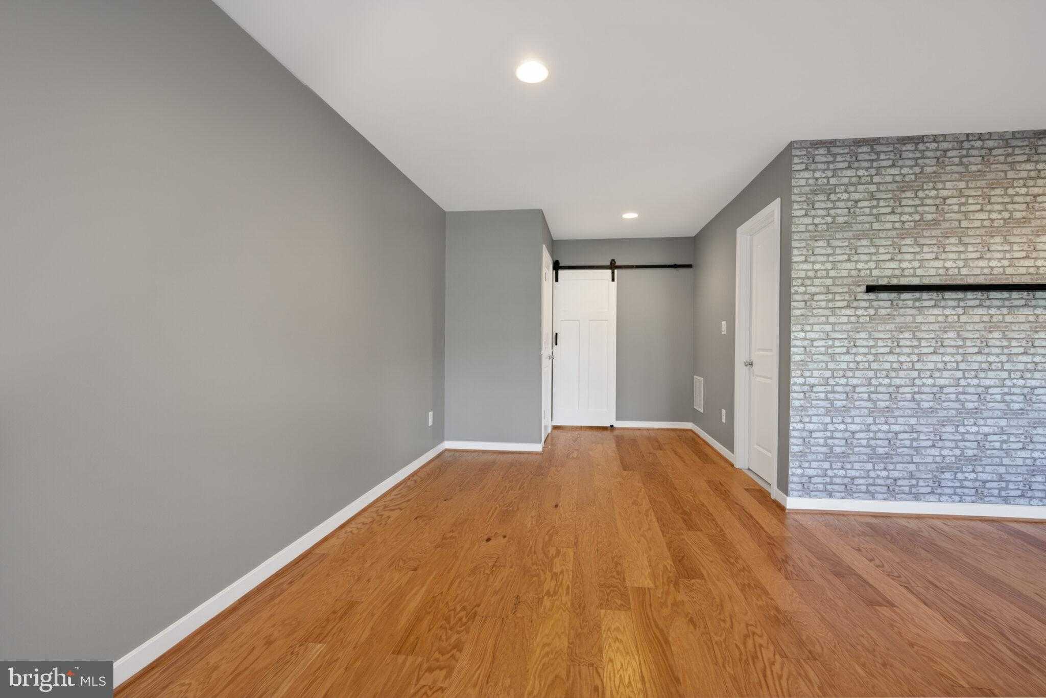 5509 Valmarana Way photo 46