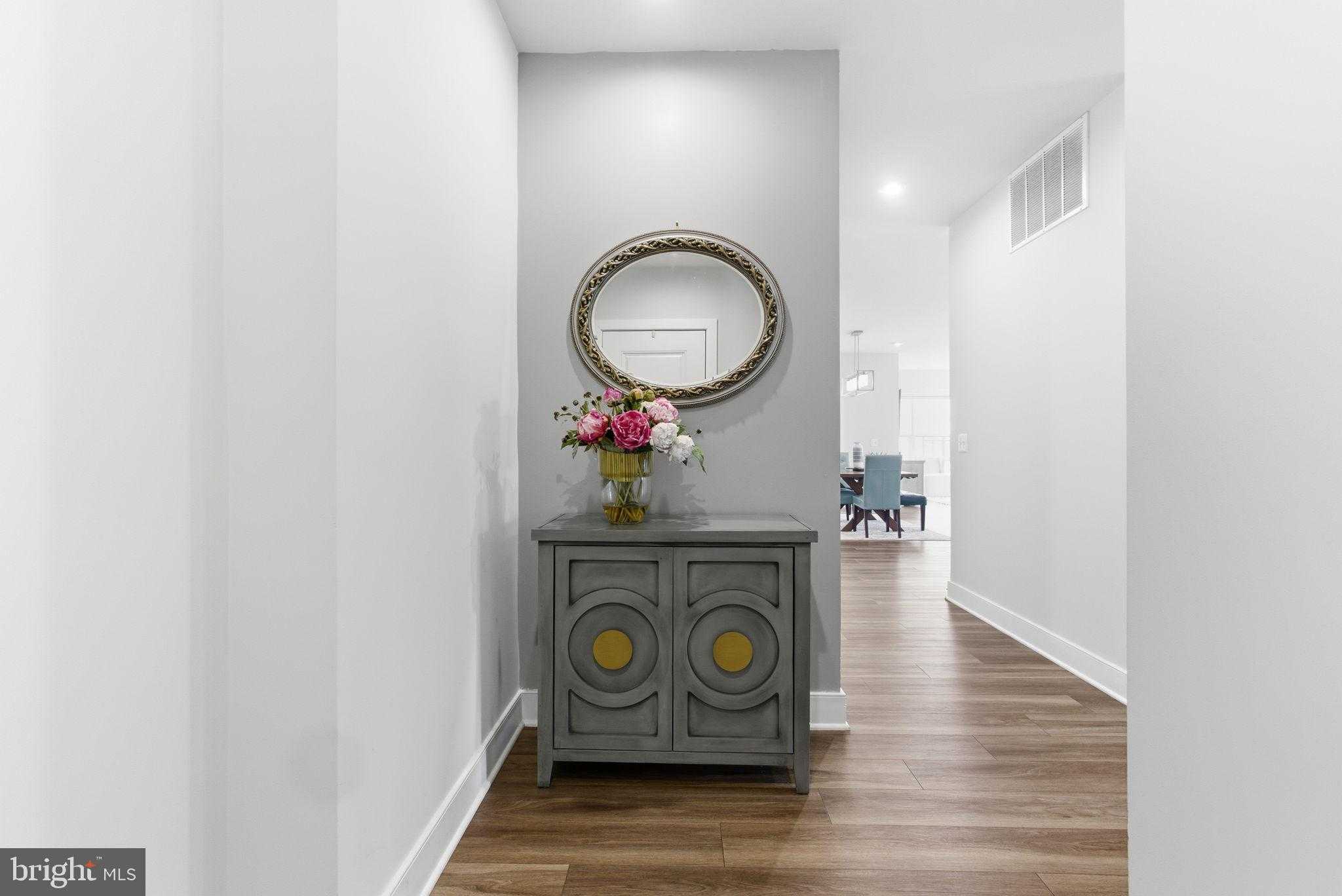 102 Saint Ives Pl Apt 307 photo 9