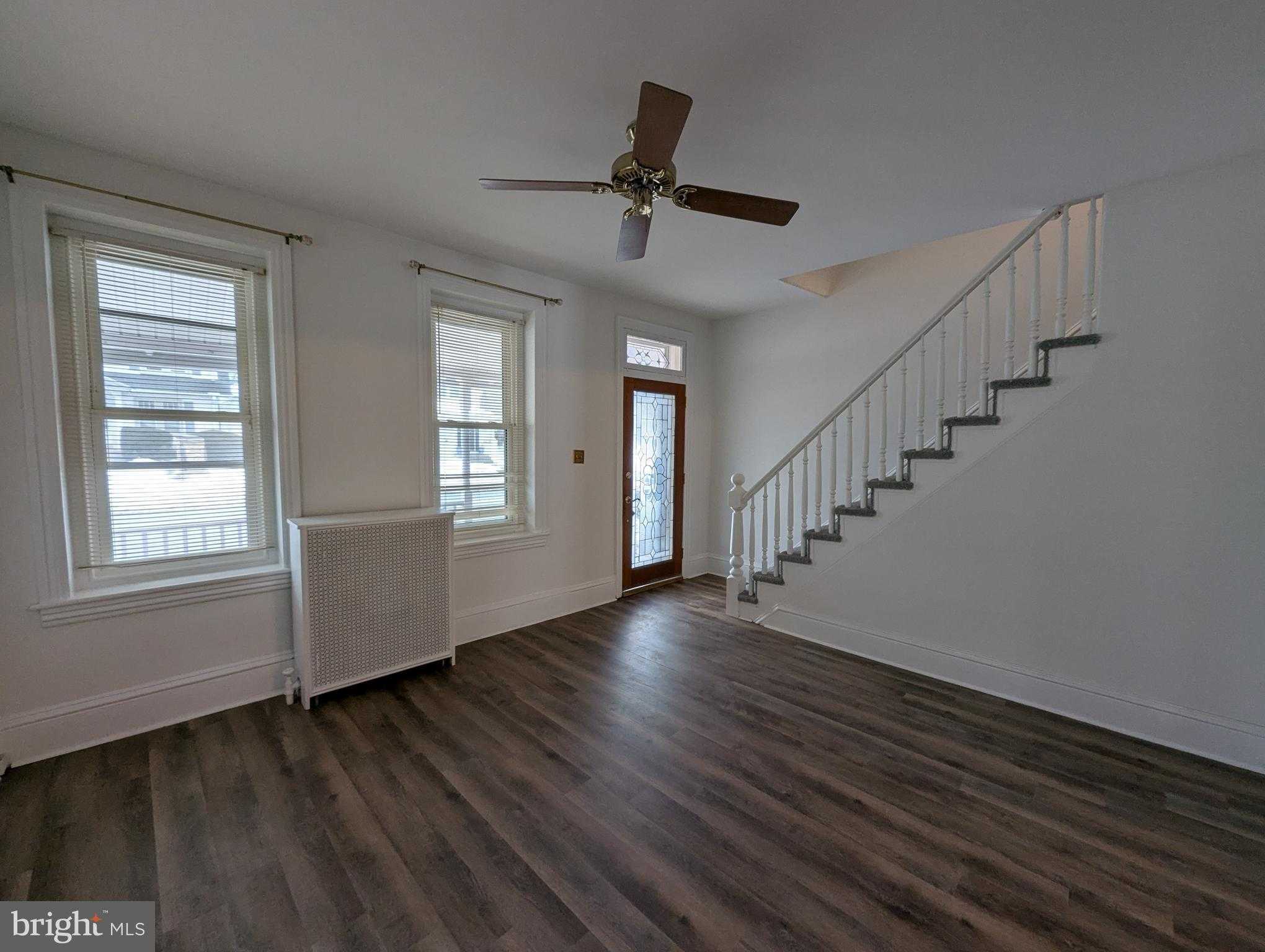 611 W Main St photo 7