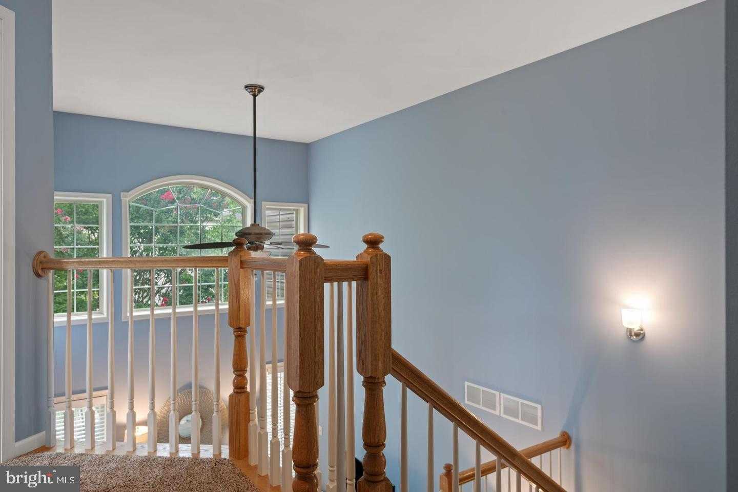 480 Nursery Dr S photo 9