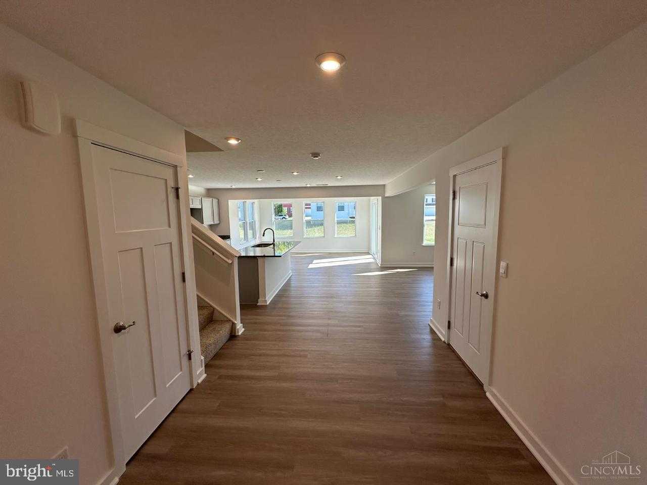 32 Monroe Ave photo 6