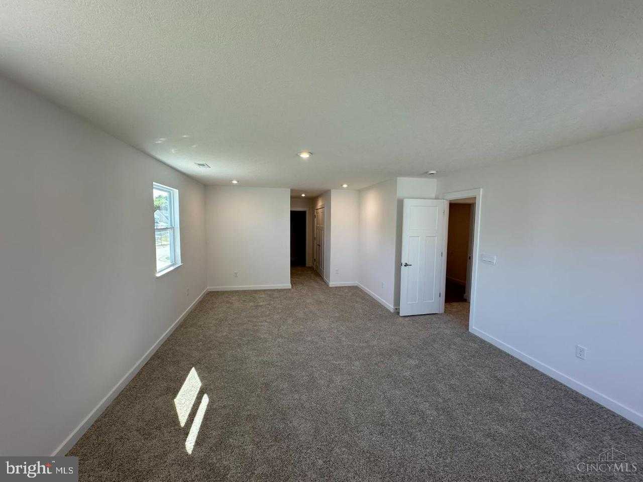 32 Monroe Ave photo 7