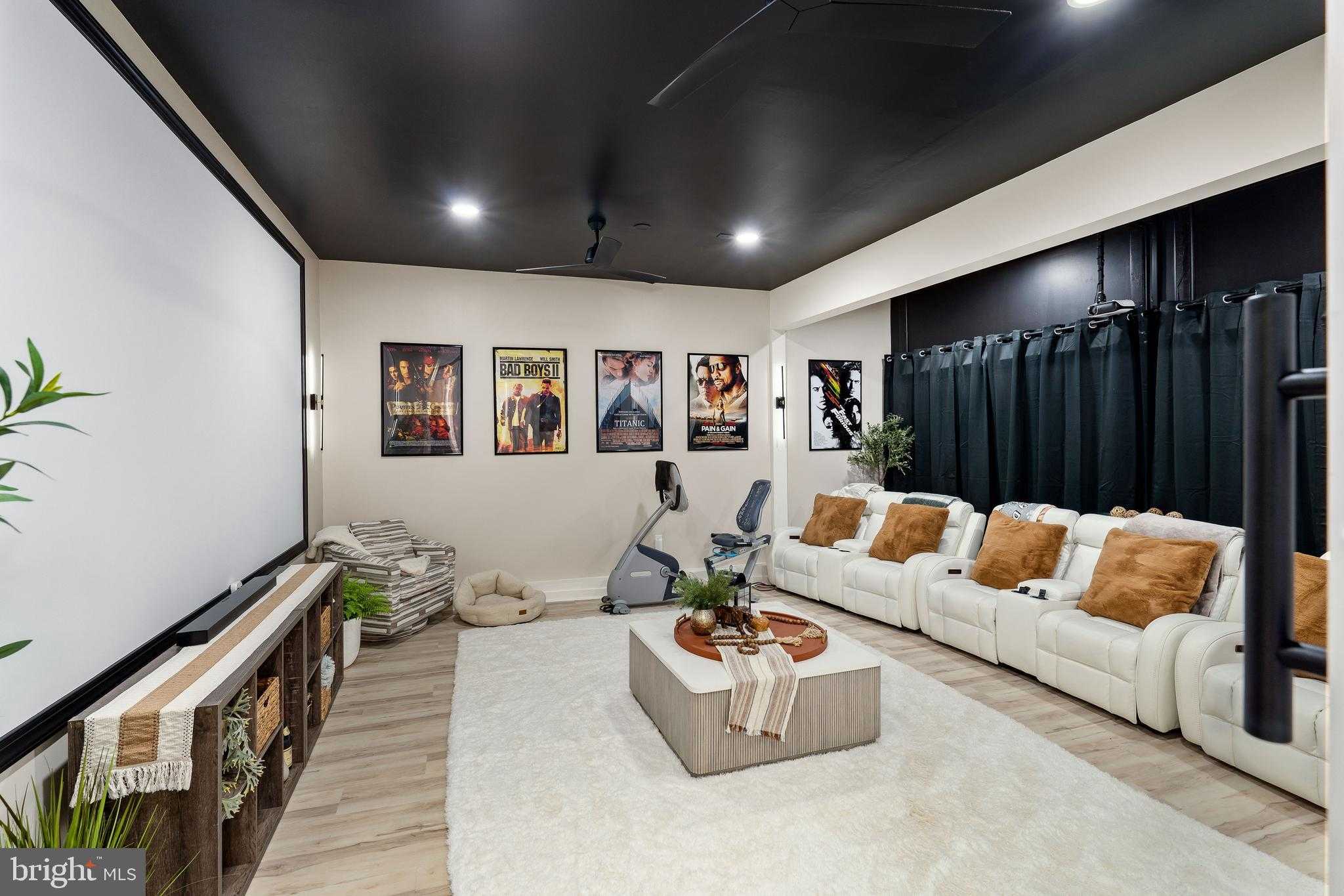 303 Beacon Point Dr photo 14