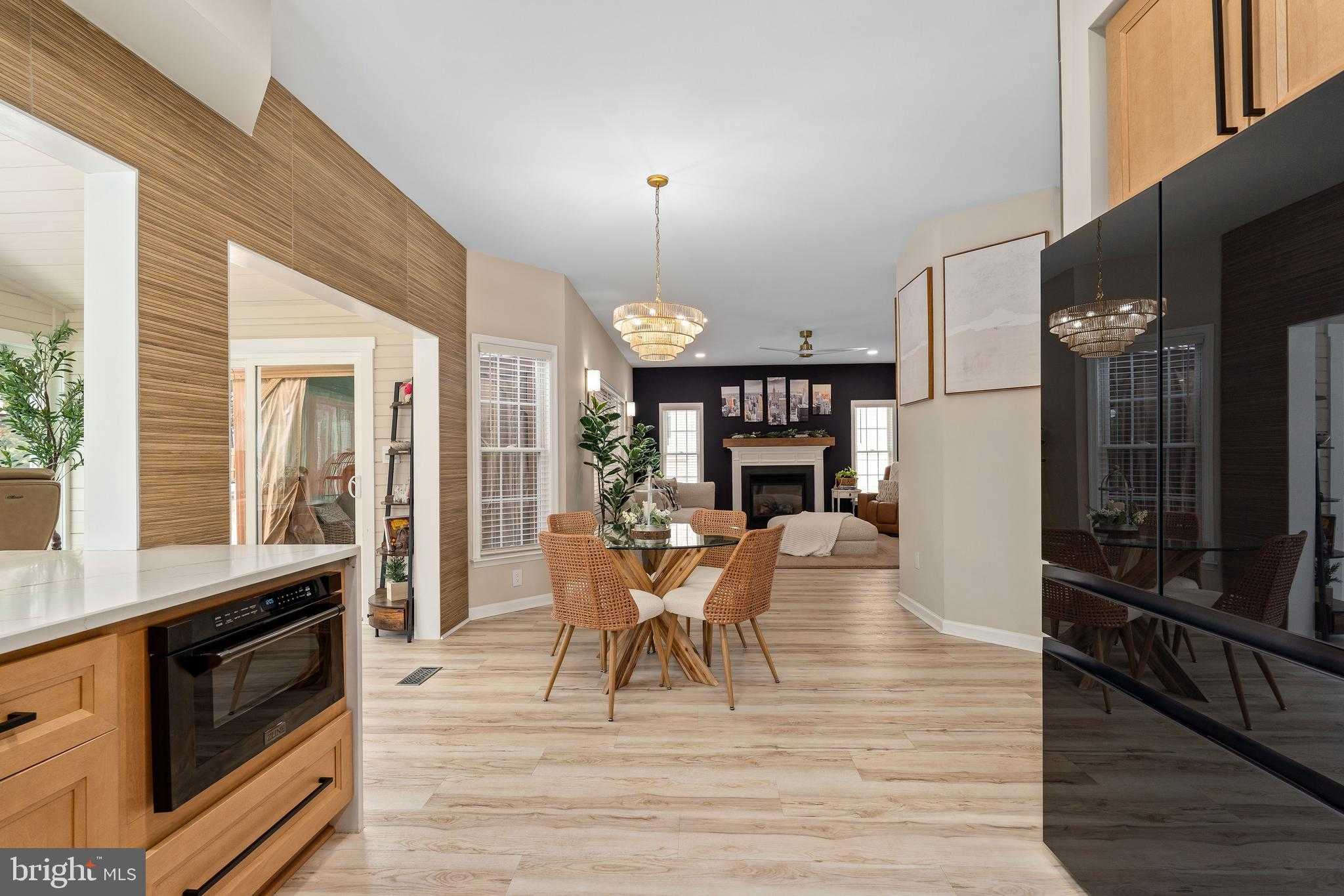 303 Beacon Point Dr photo 23