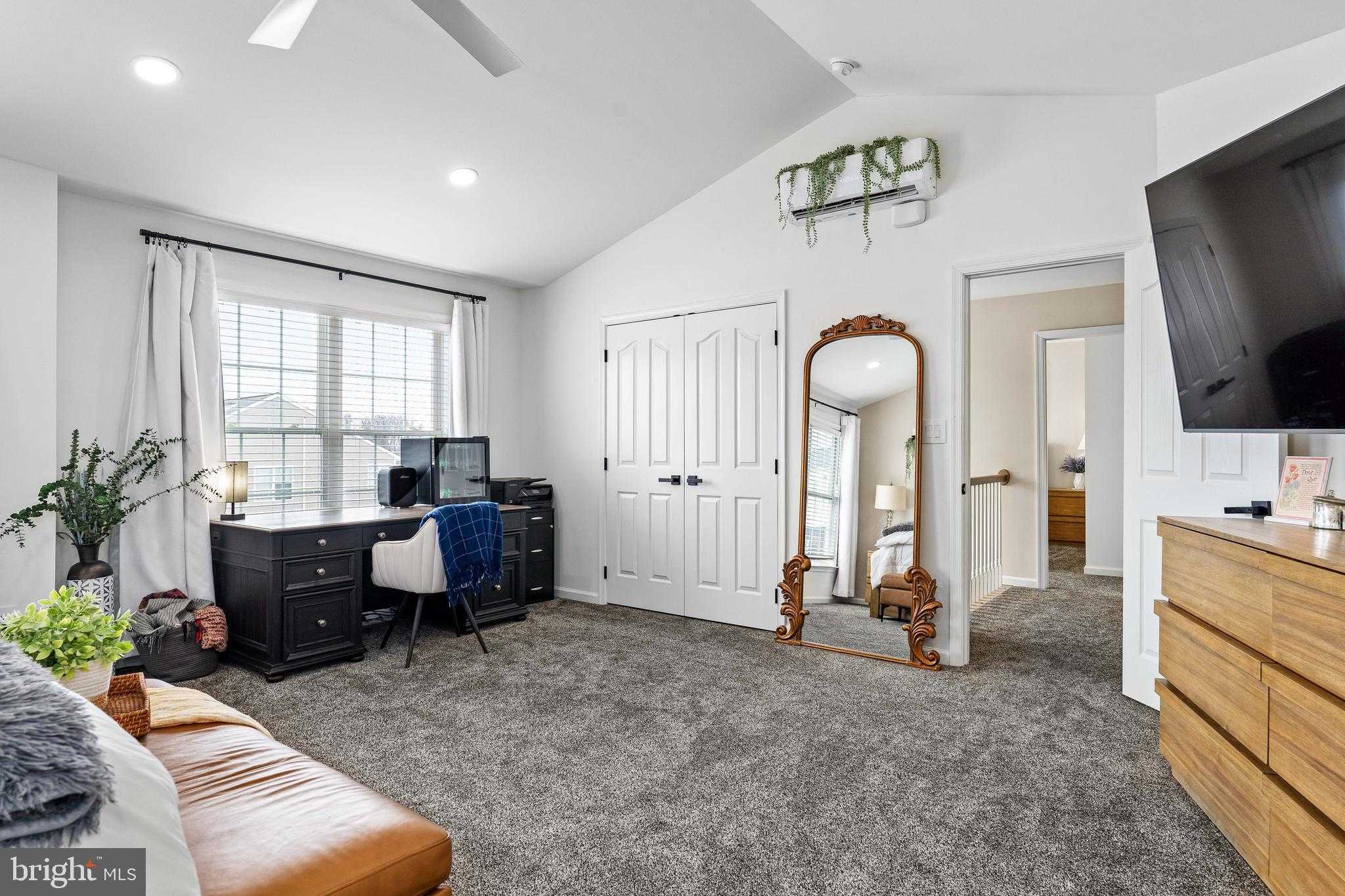 303 Beacon Point Dr photo 36