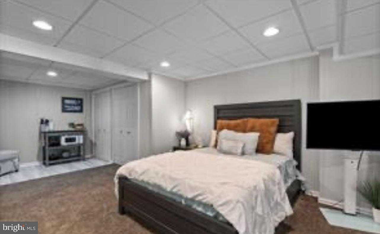 303 Beacon Point Dr photo 42