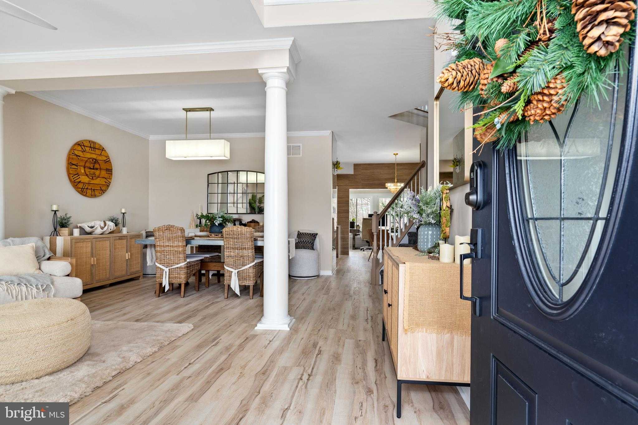 303 Beacon Point Dr photo 9