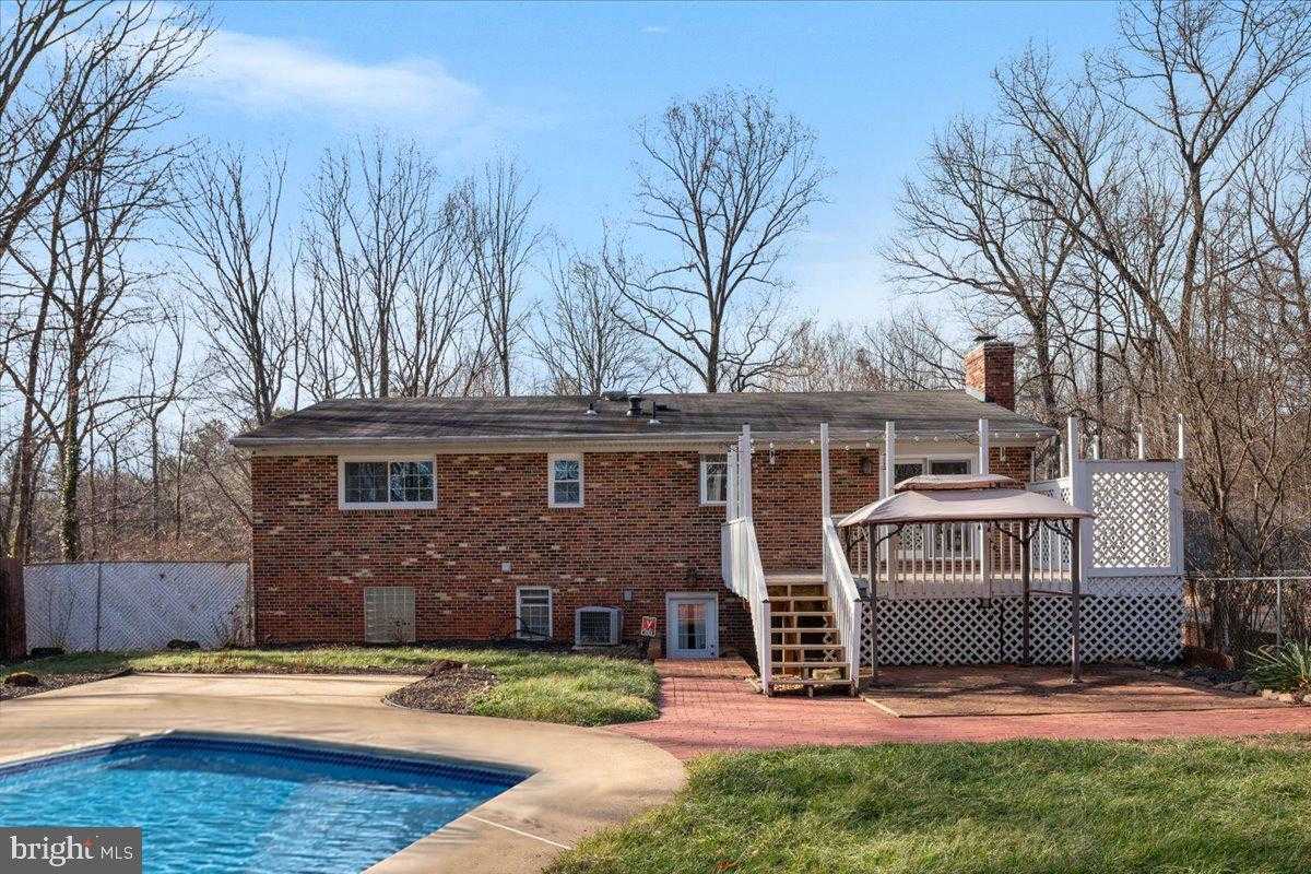 4509 Martinwood Dr photo 2