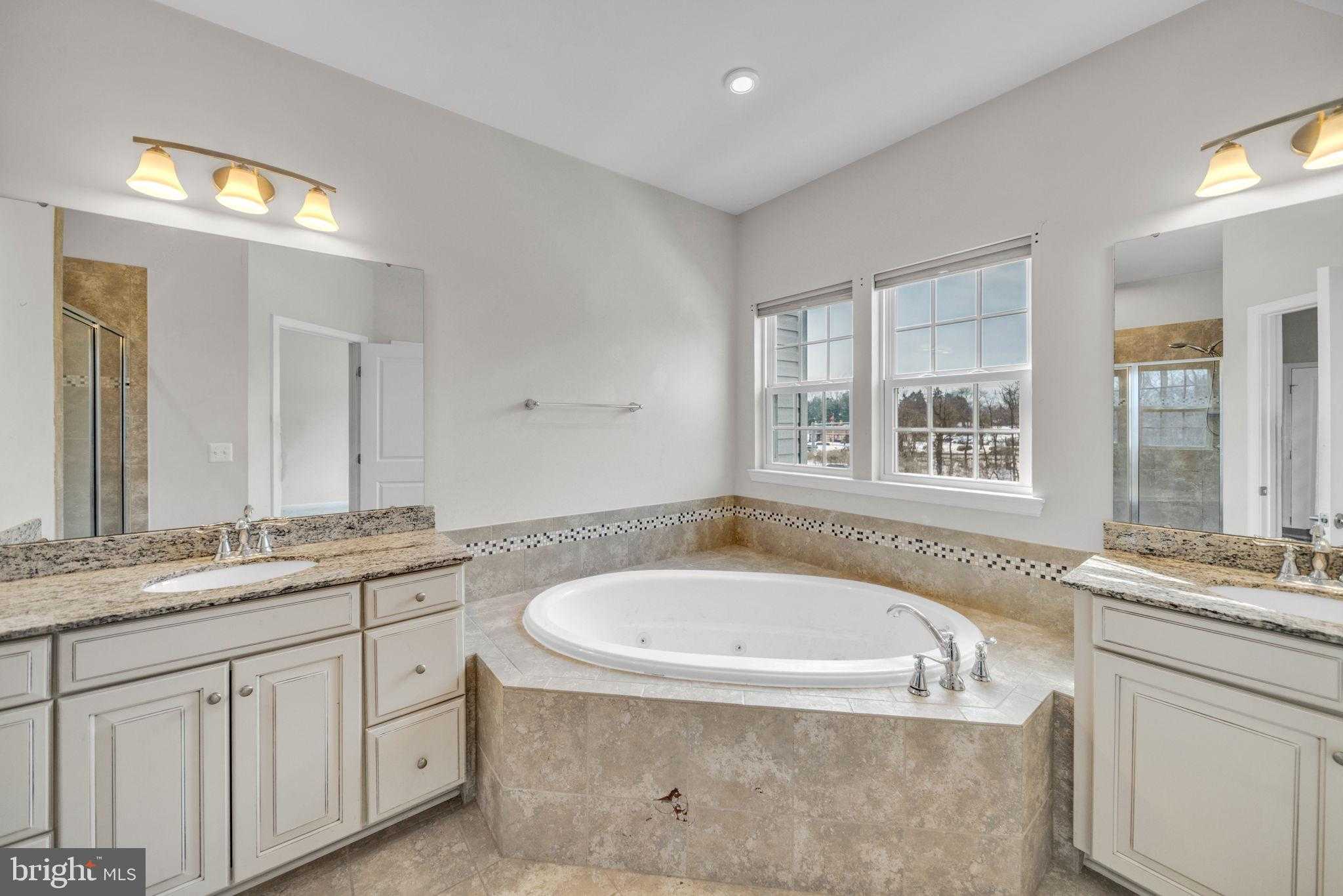 3634 Briarwood Dr photo 23