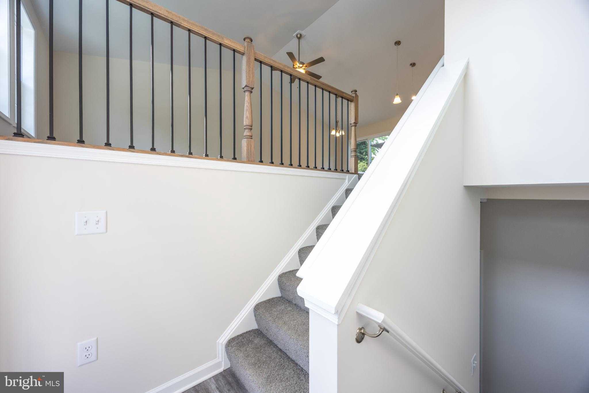 104 Cabriolet Ct photo 2