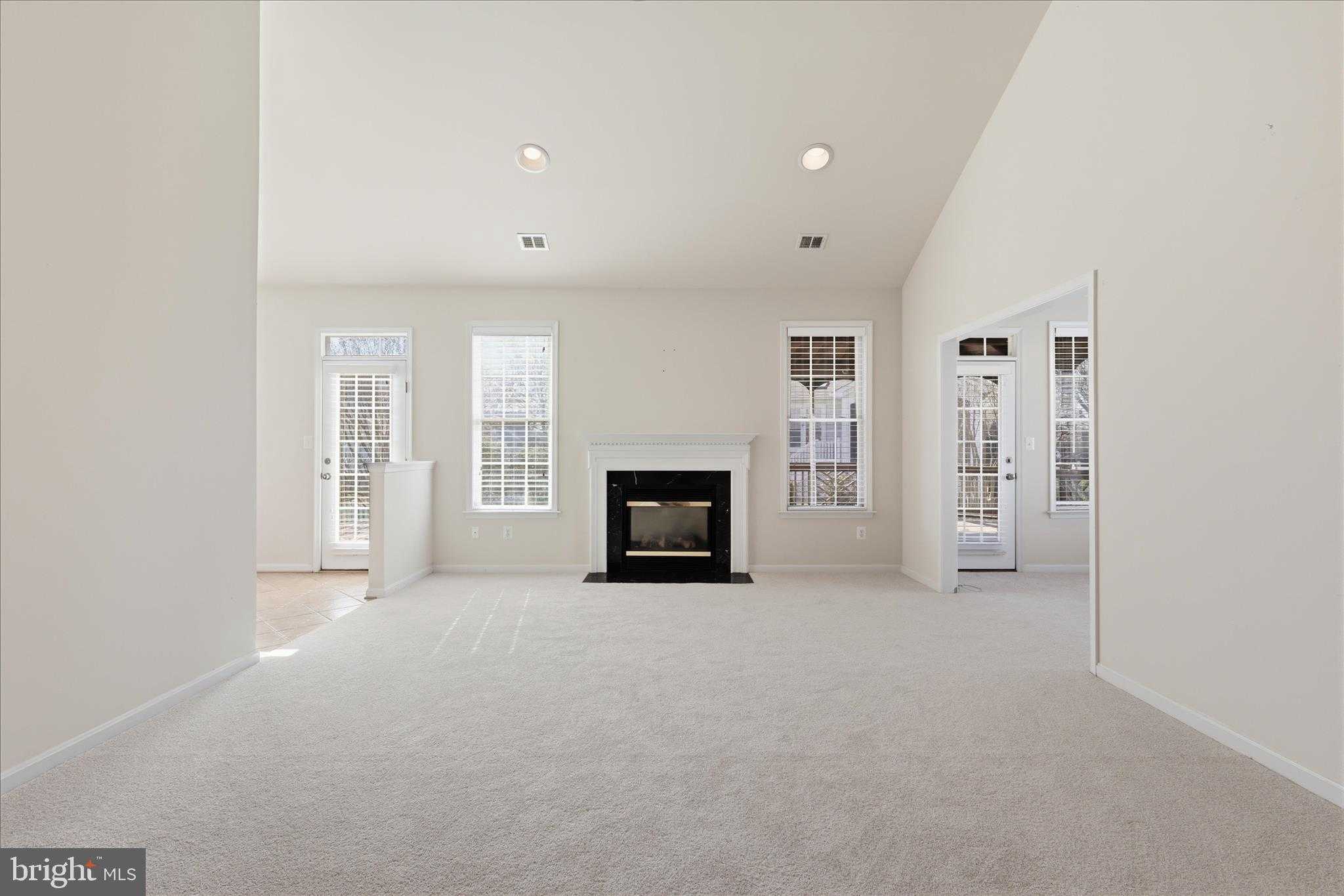 14025 Breeders Cup Dr photo 20