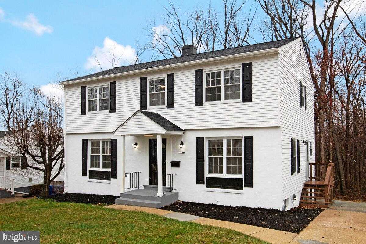 1224 Pleasant Valley Dr photo 3