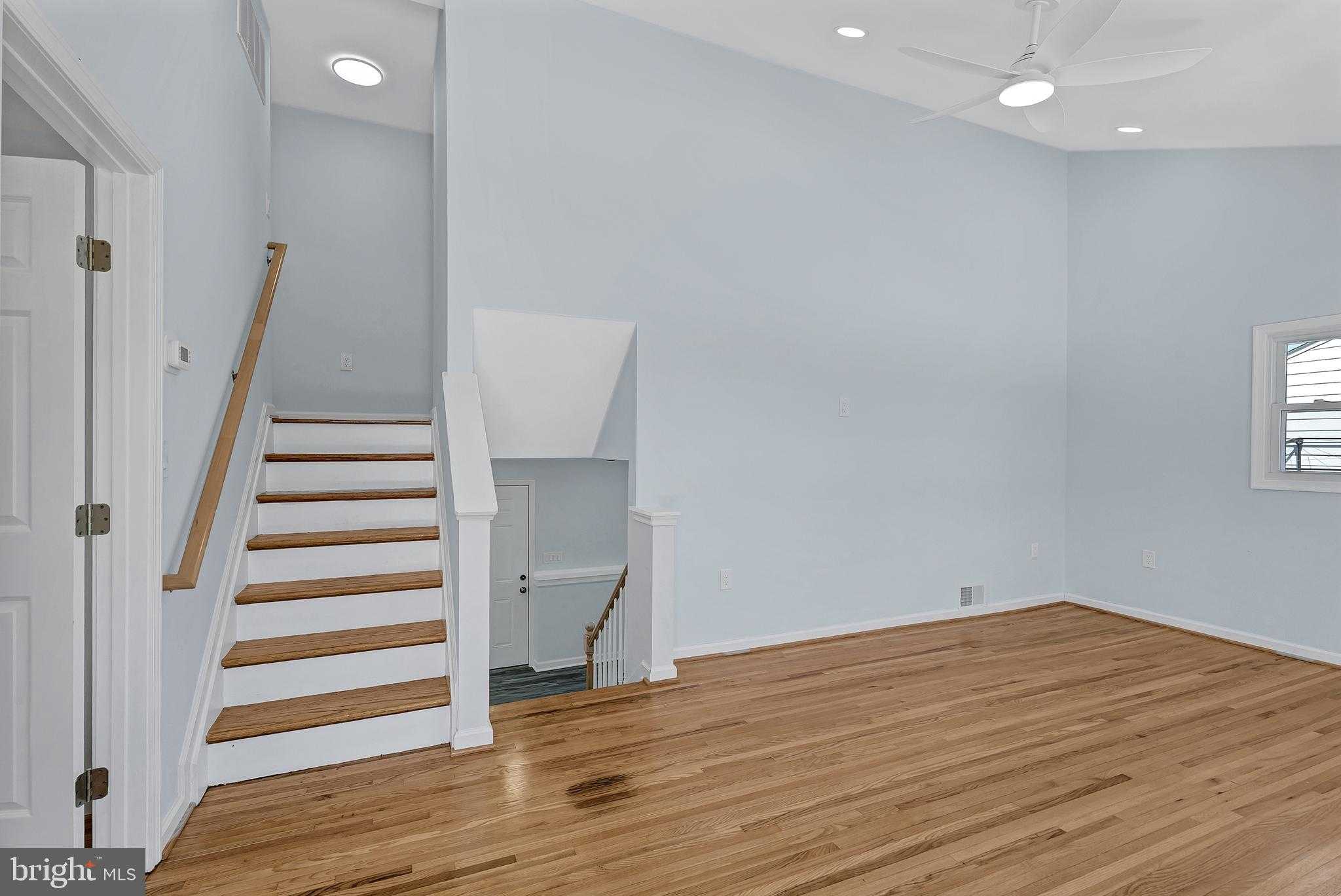 504 Sandy Pl photo 4