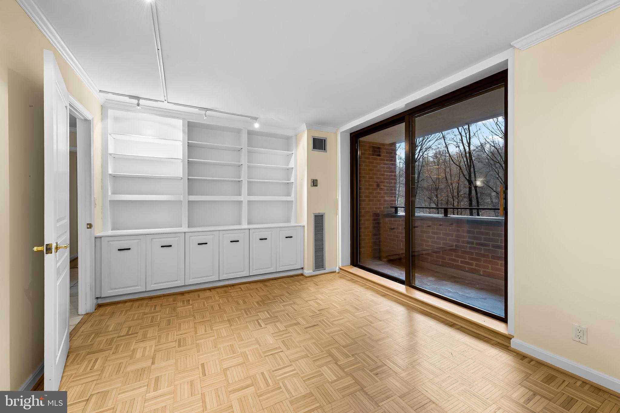 111 Hamlet Hill Rd Unit 406 photo 21