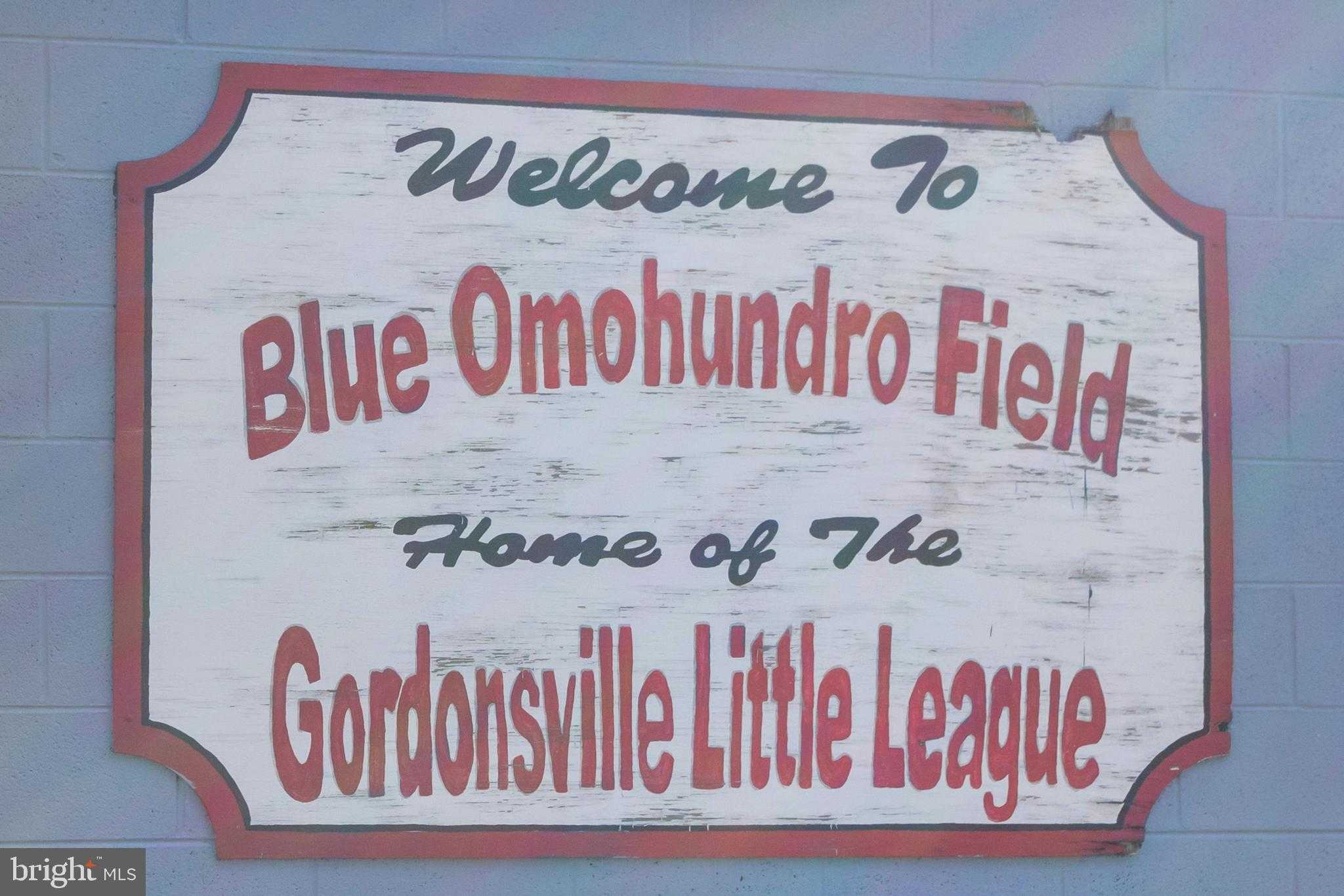 320 East St photo 60