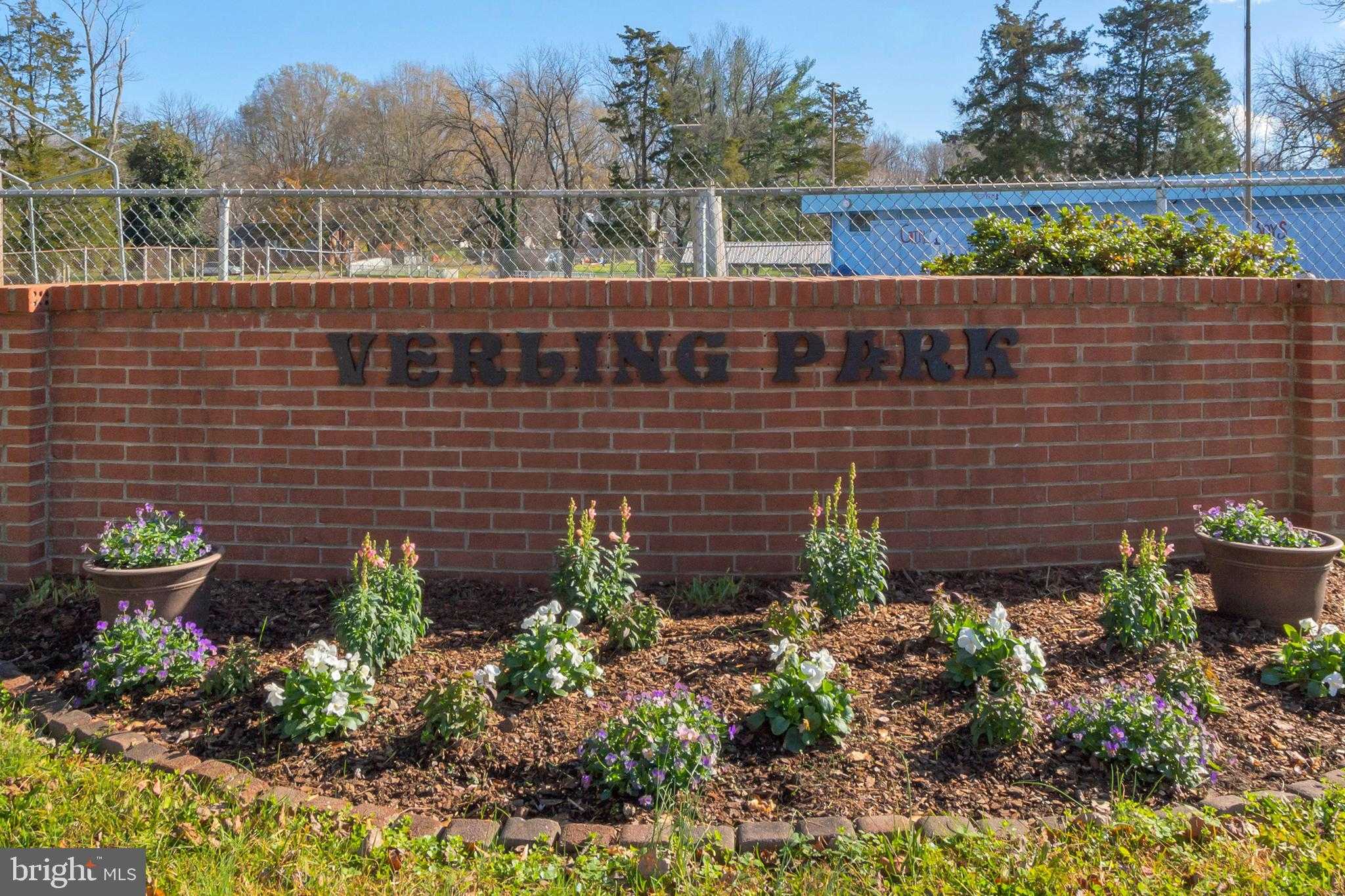 328 East St photo 62