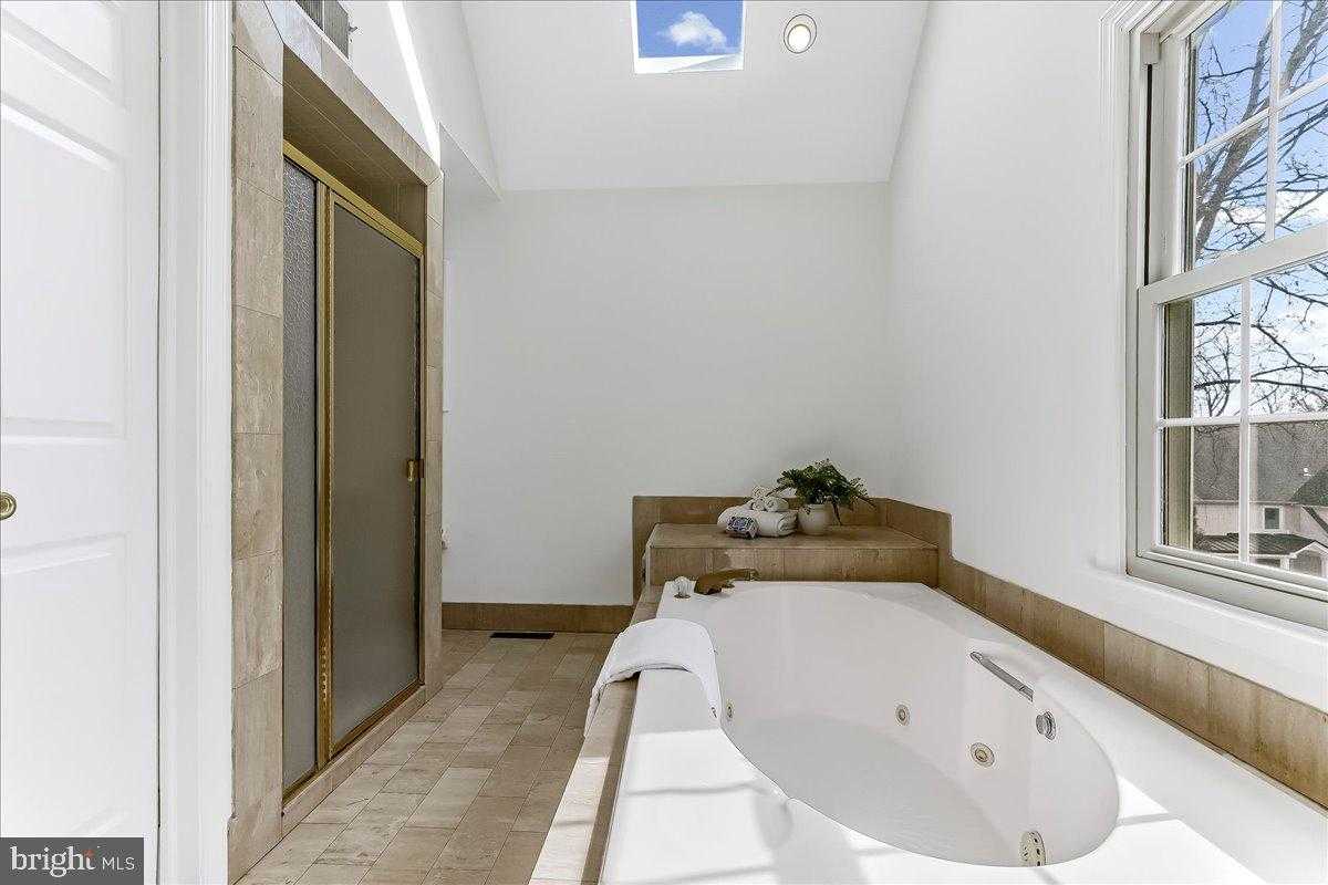 971 Derring Ln photo 31