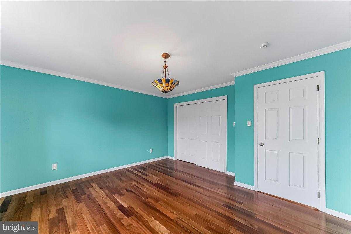 971 Derring Ln photo 33