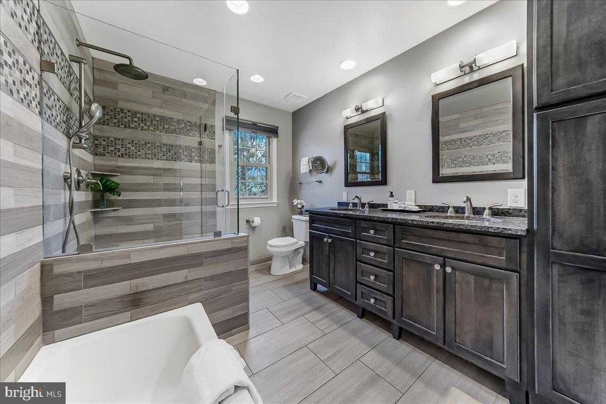 971 Derring Ln photo 34