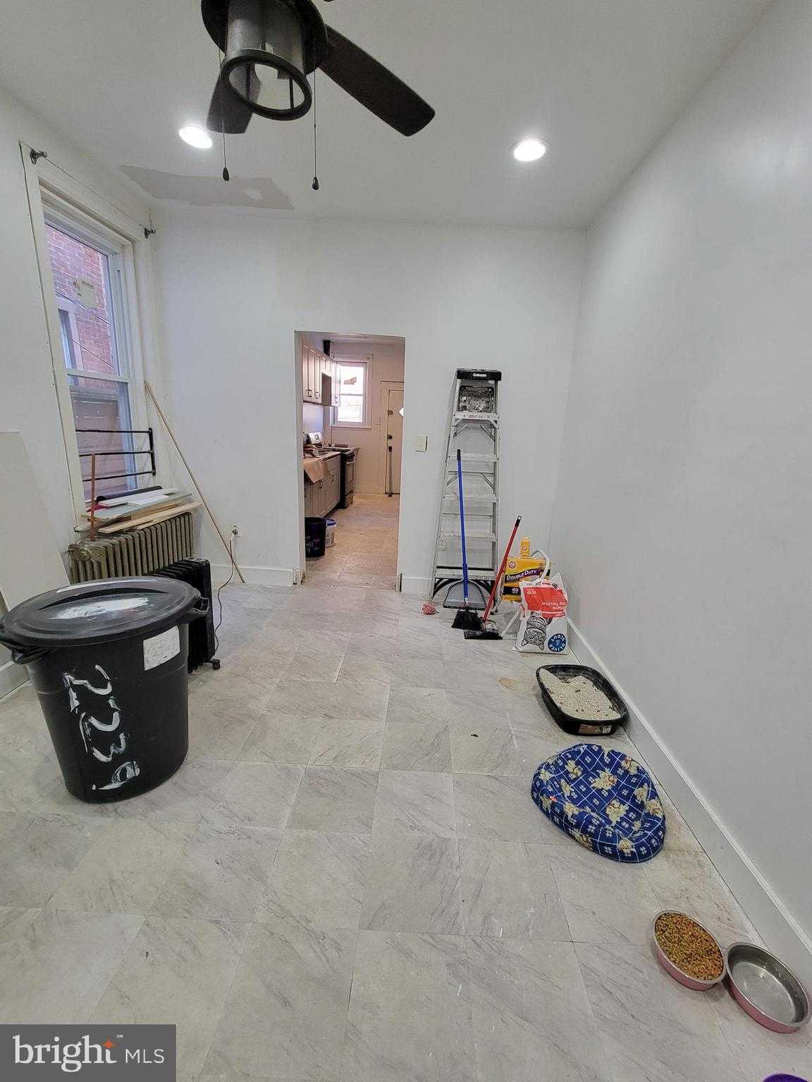 2239 W Somerset St photo 10