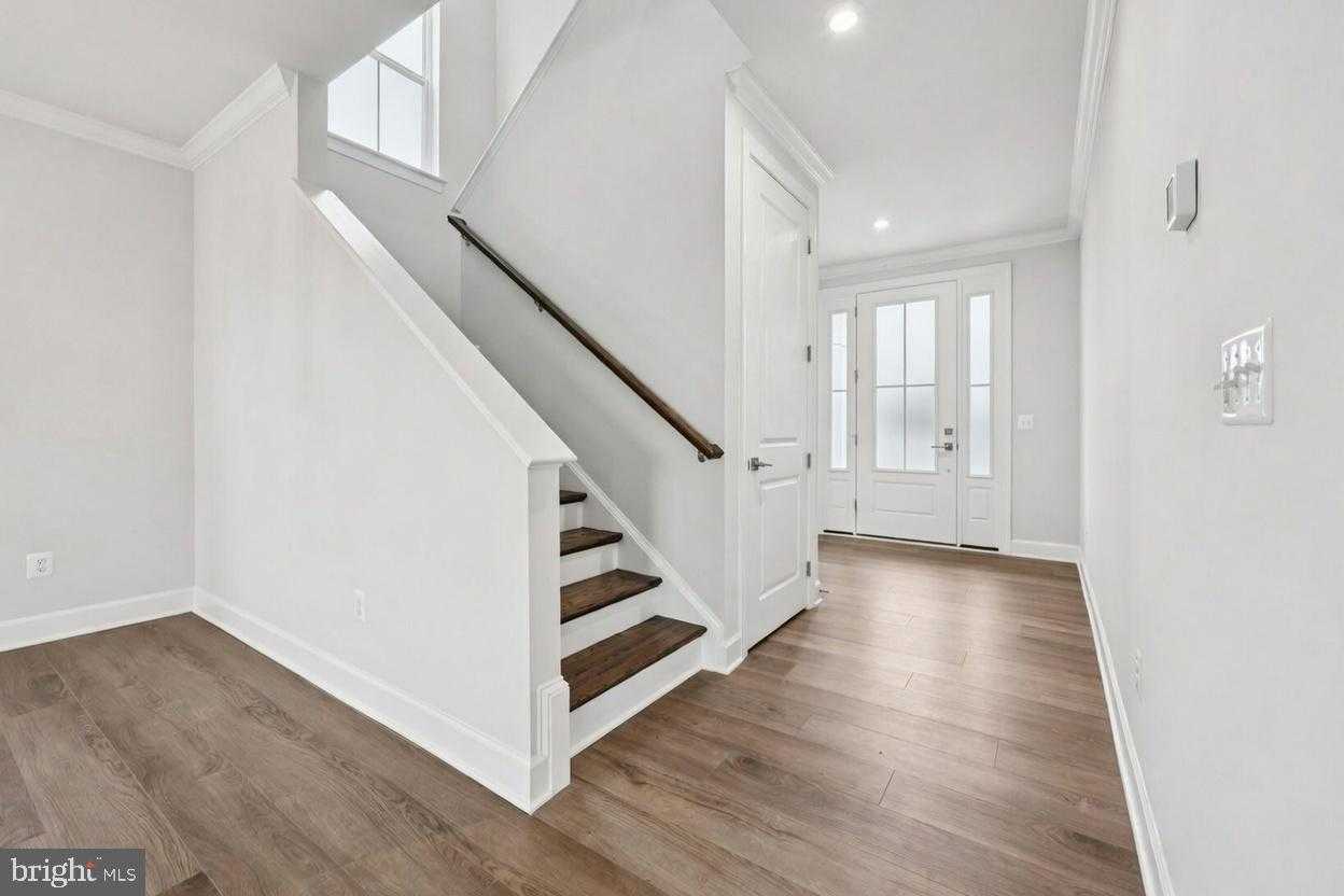 9550 Jefferson St photo 2