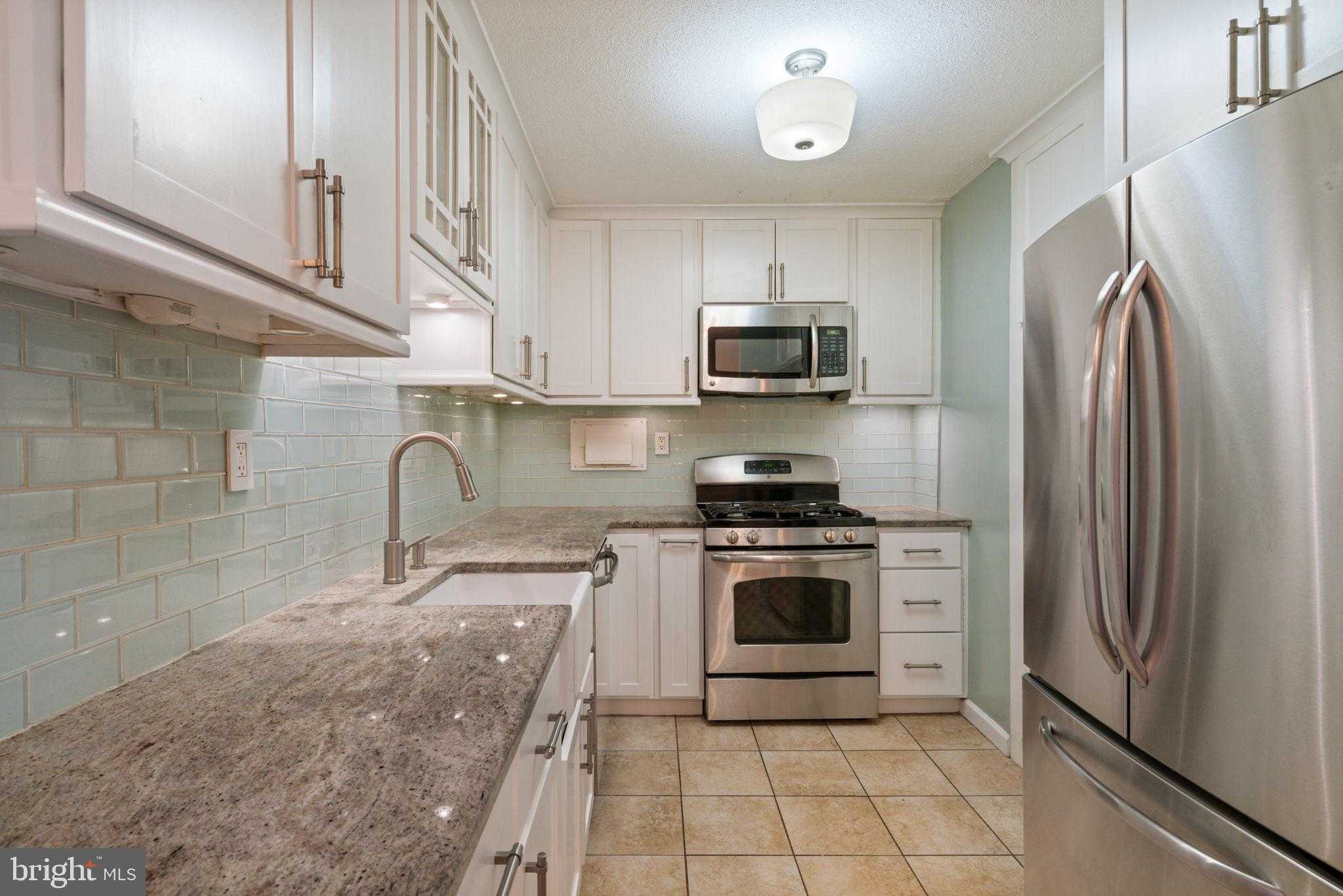 4600 S Four Mile Run Dr Apt 927 photo 14