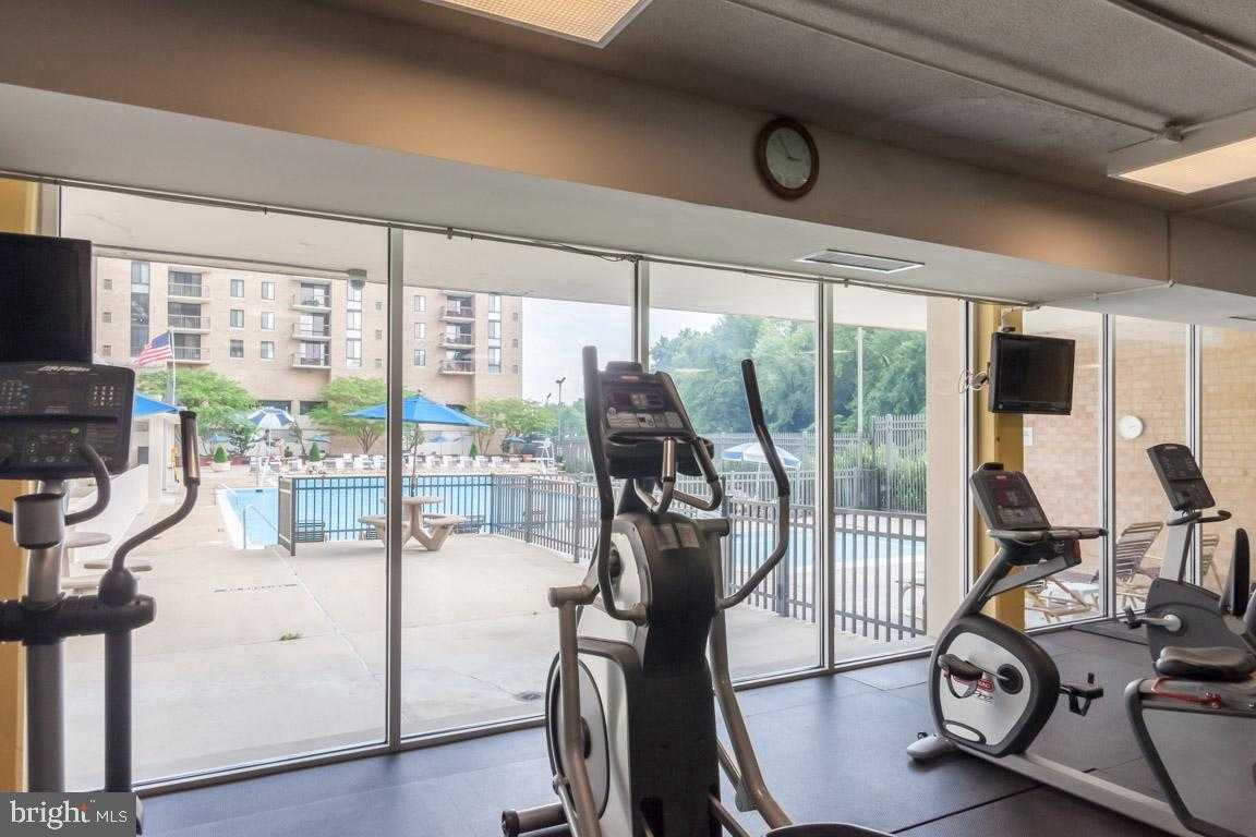 4600 S Four Mile Run Dr Apt 927 photo 36