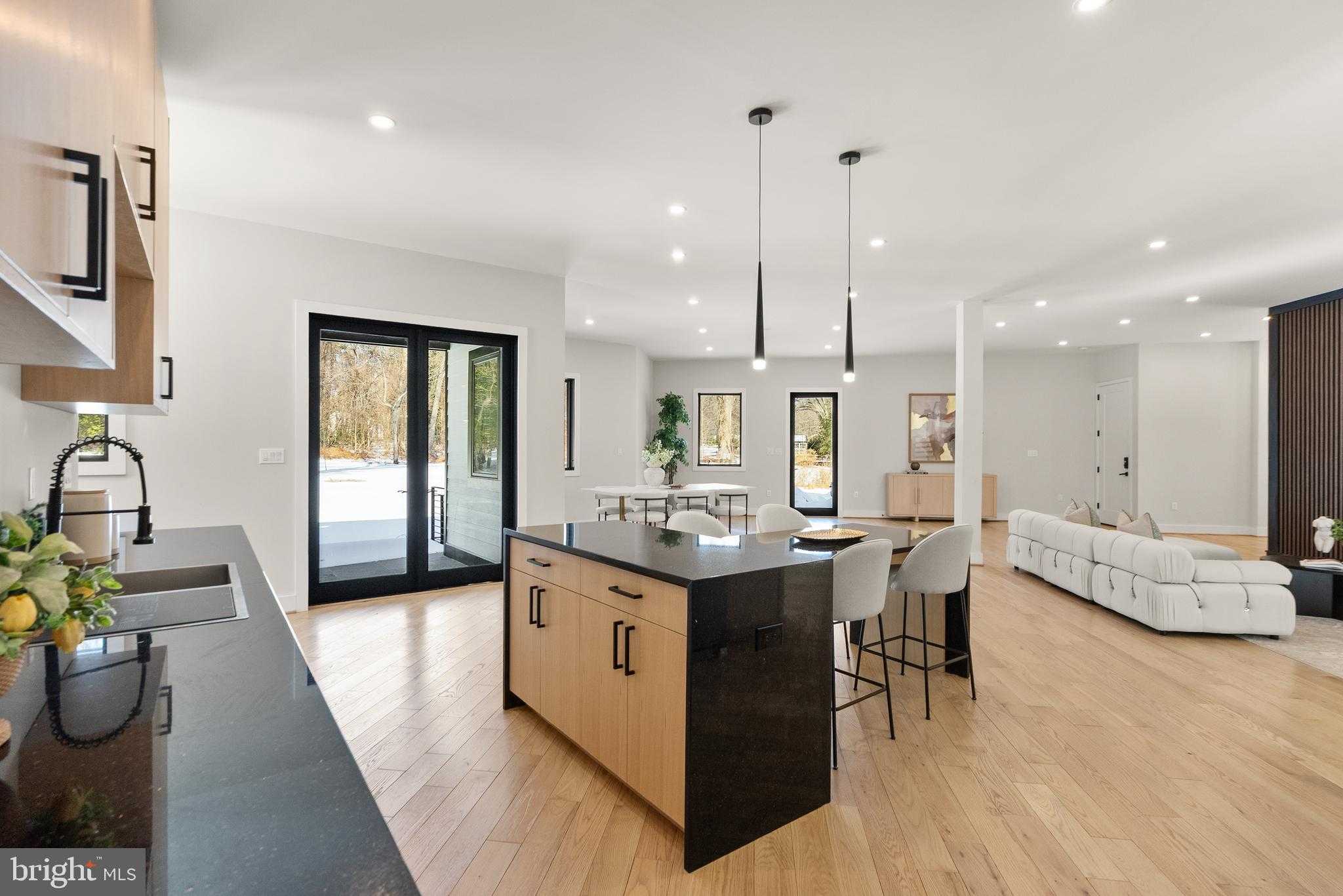 5524 Summit St photo 24