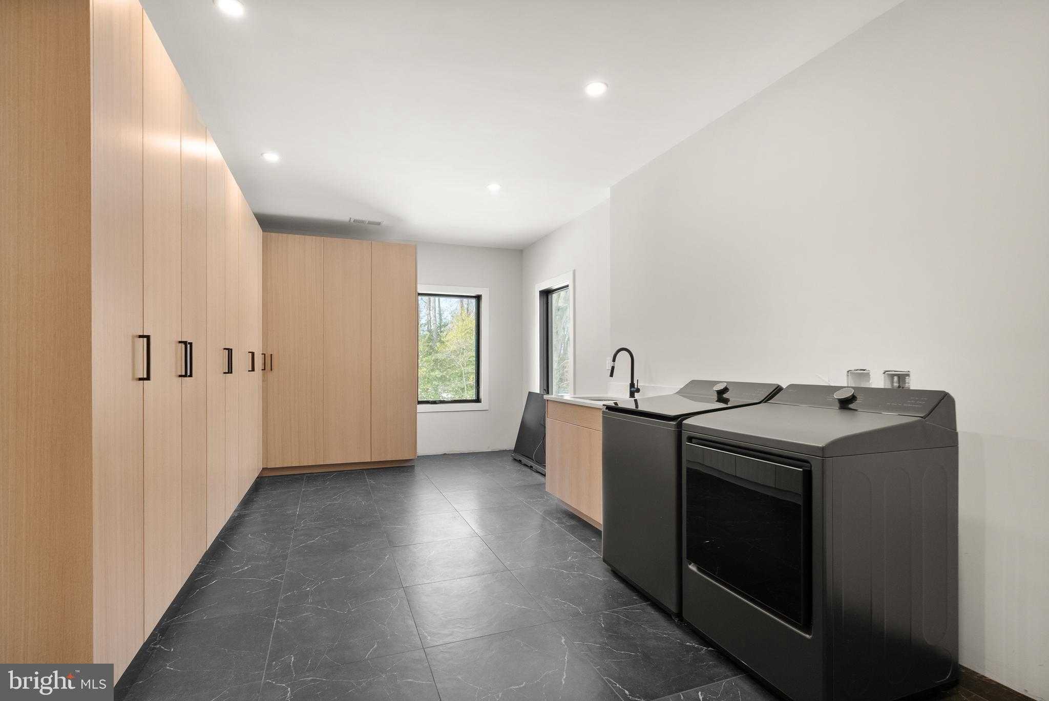 5524 Summit St photo 63